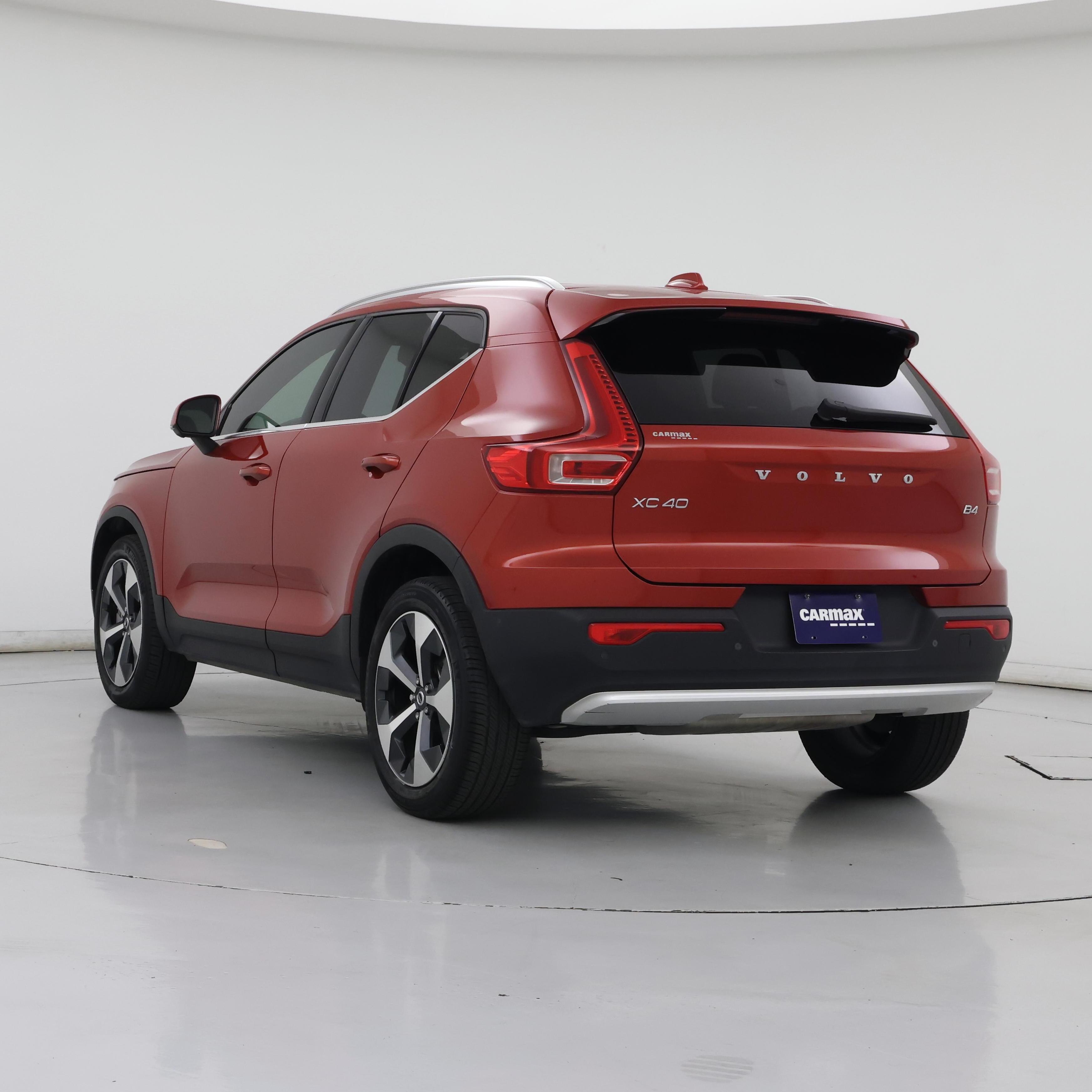 Thumbnail: 2023 Volvo XC40 - 2