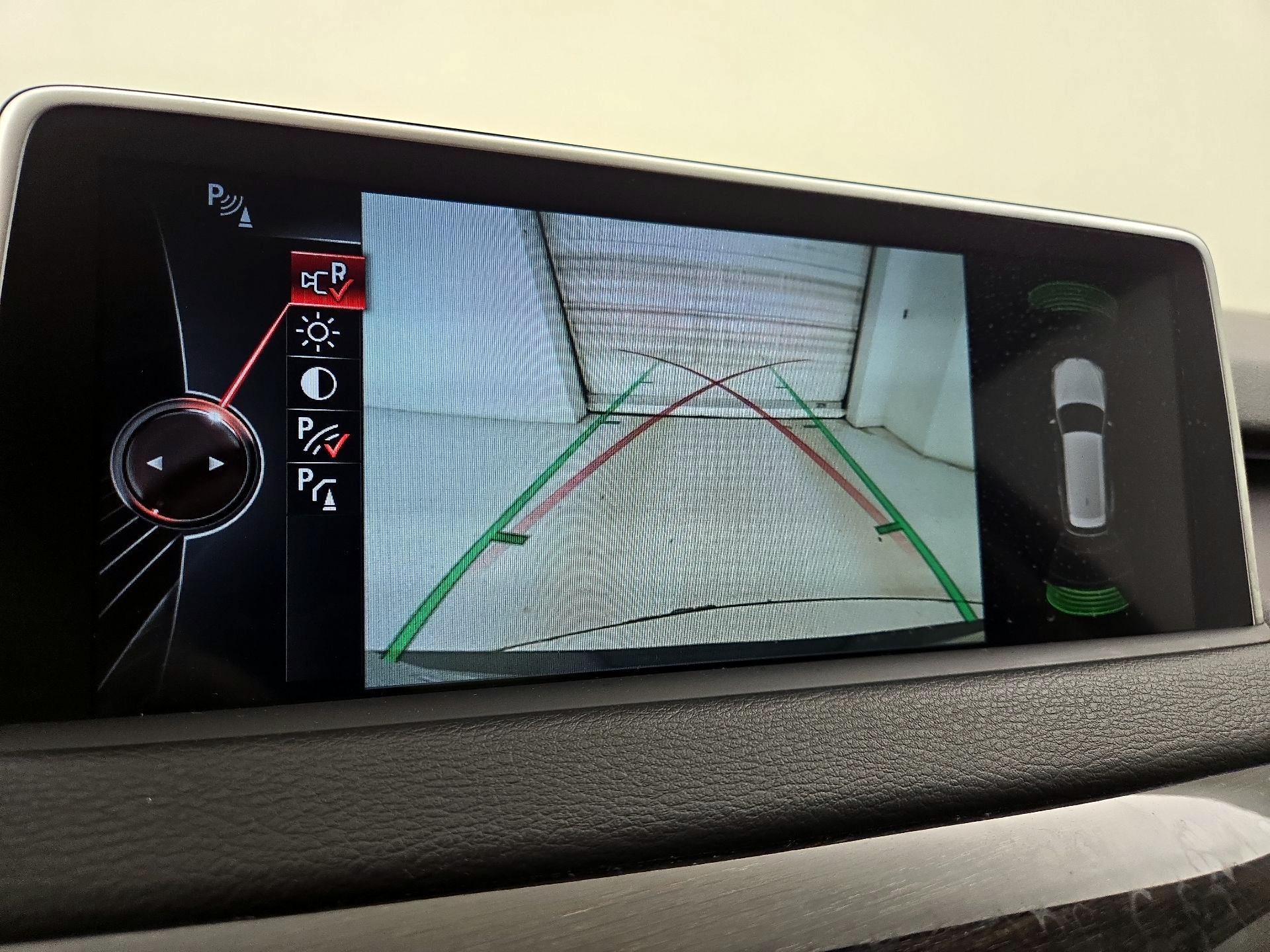 Thumbnail: 2015 BMW X5 - 15