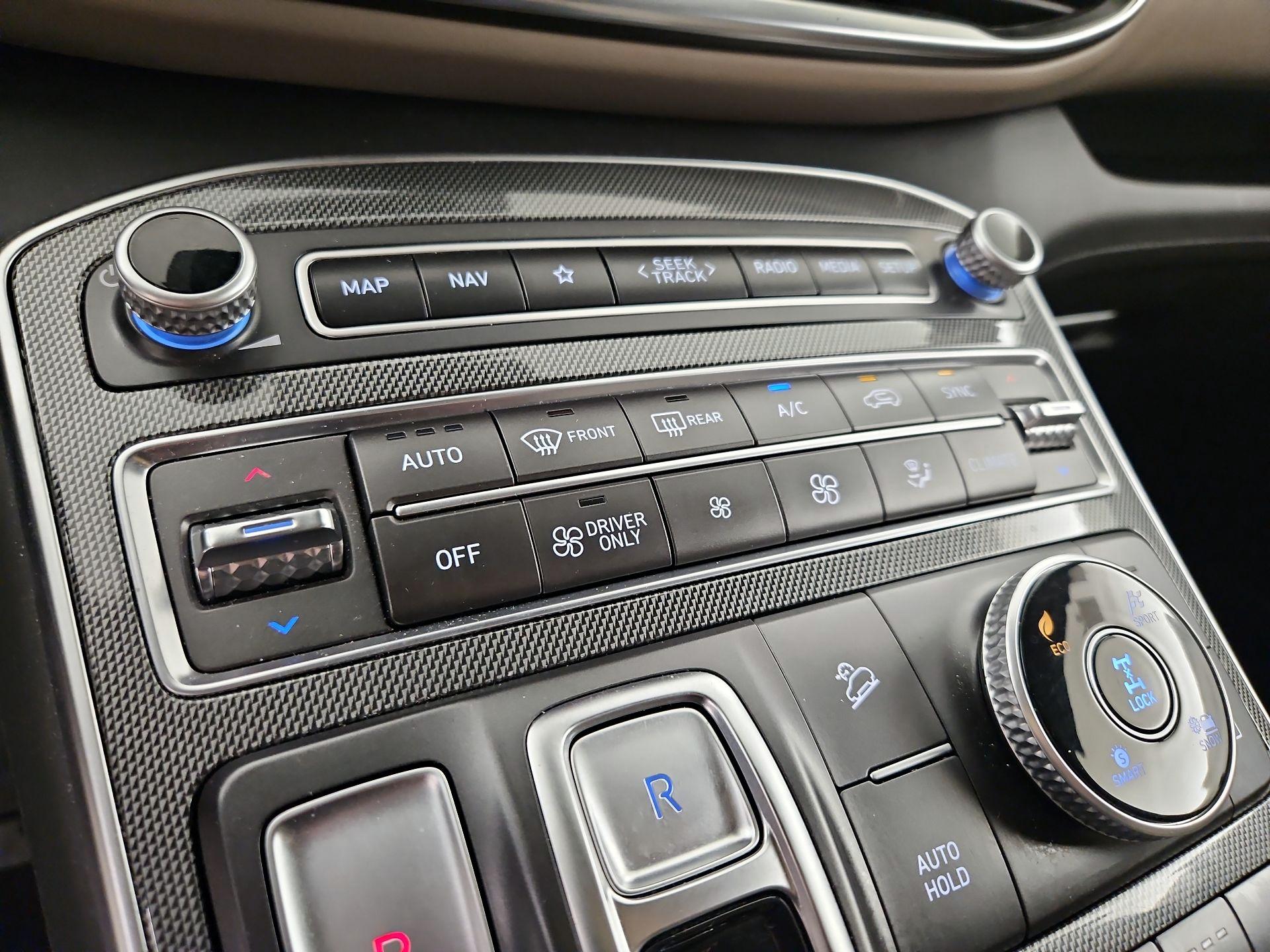 Thumbnail: 2023 Hyundai Santa Fe - 17