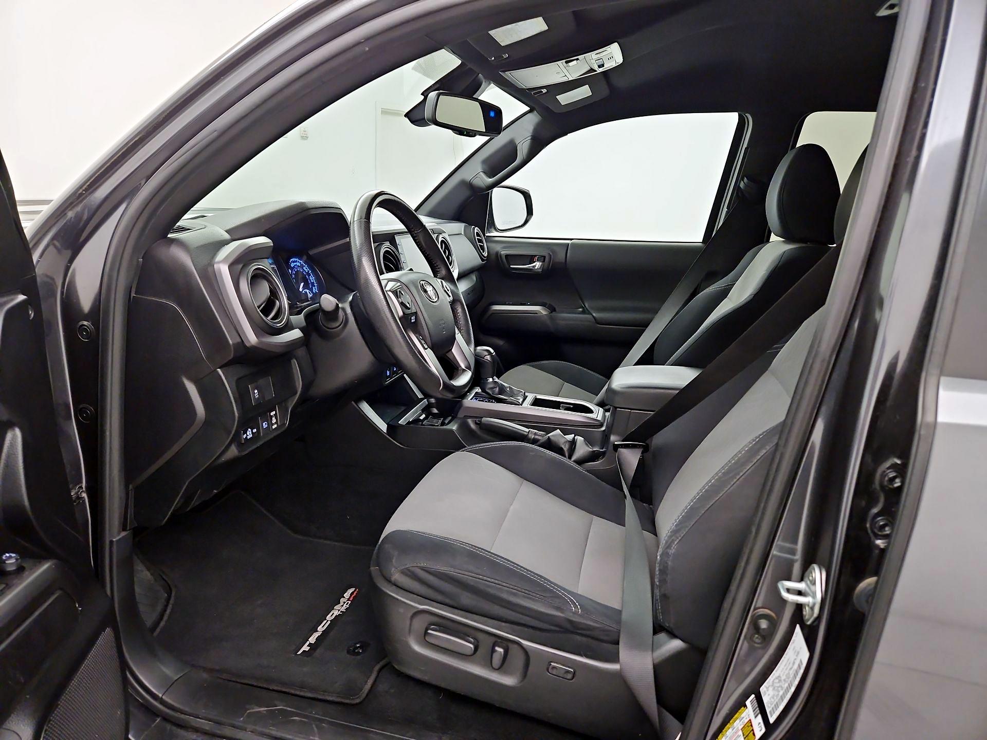 Thumbnail: 2021 Toyota Tacoma - 11