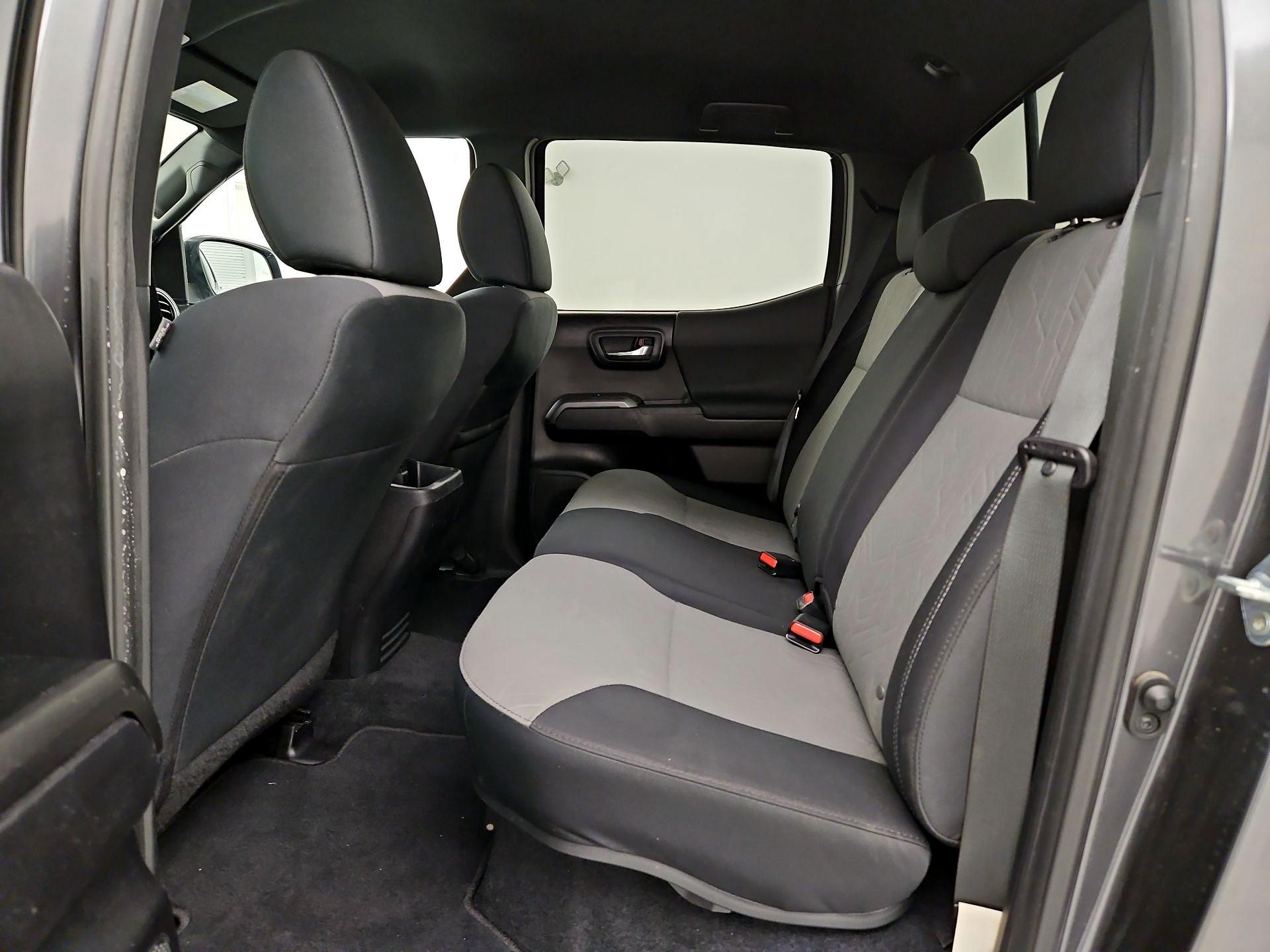 Thumbnail: 2021 Toyota Tacoma - 19