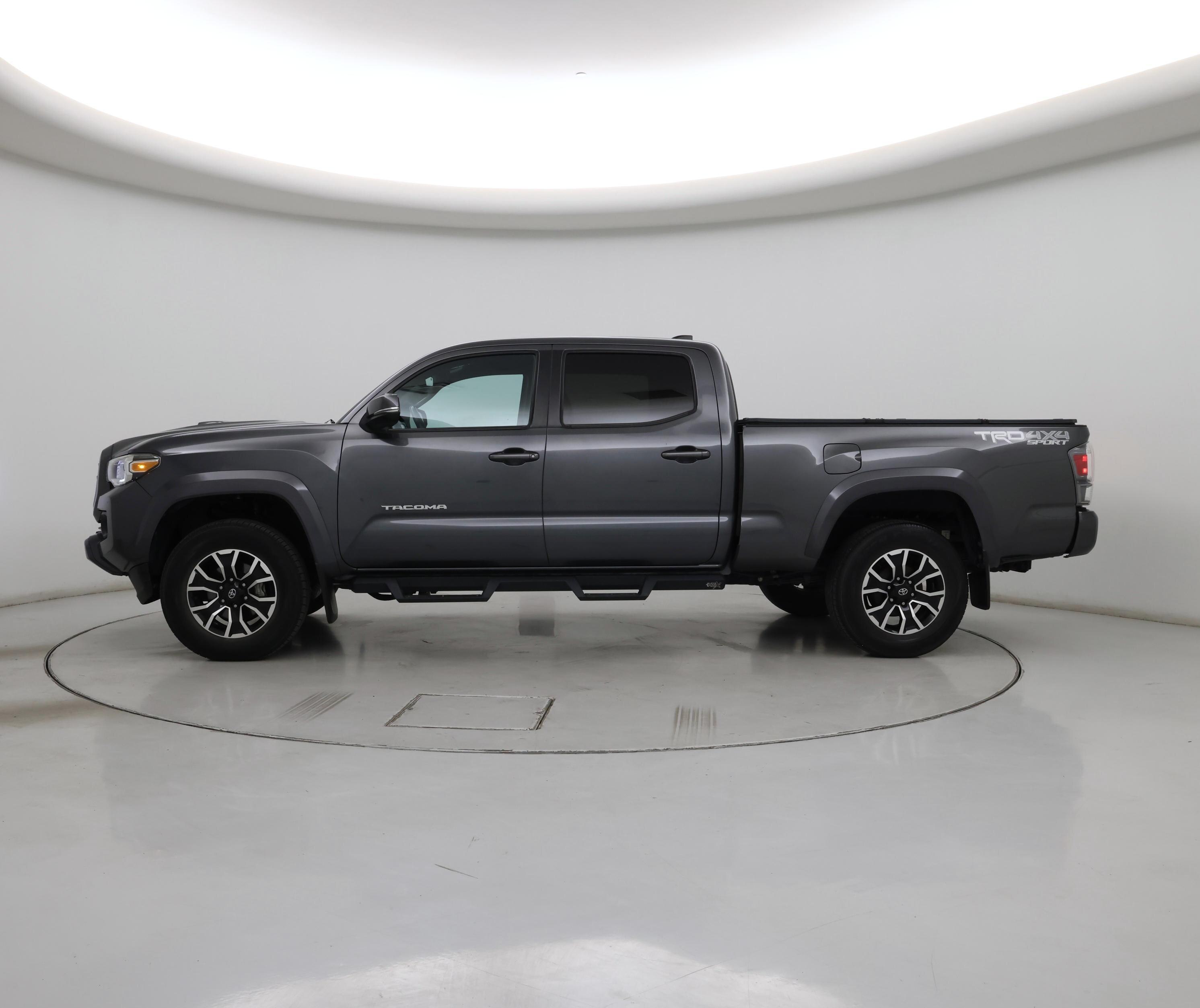 Thumbnail: 2021 Toyota Tacoma - 3