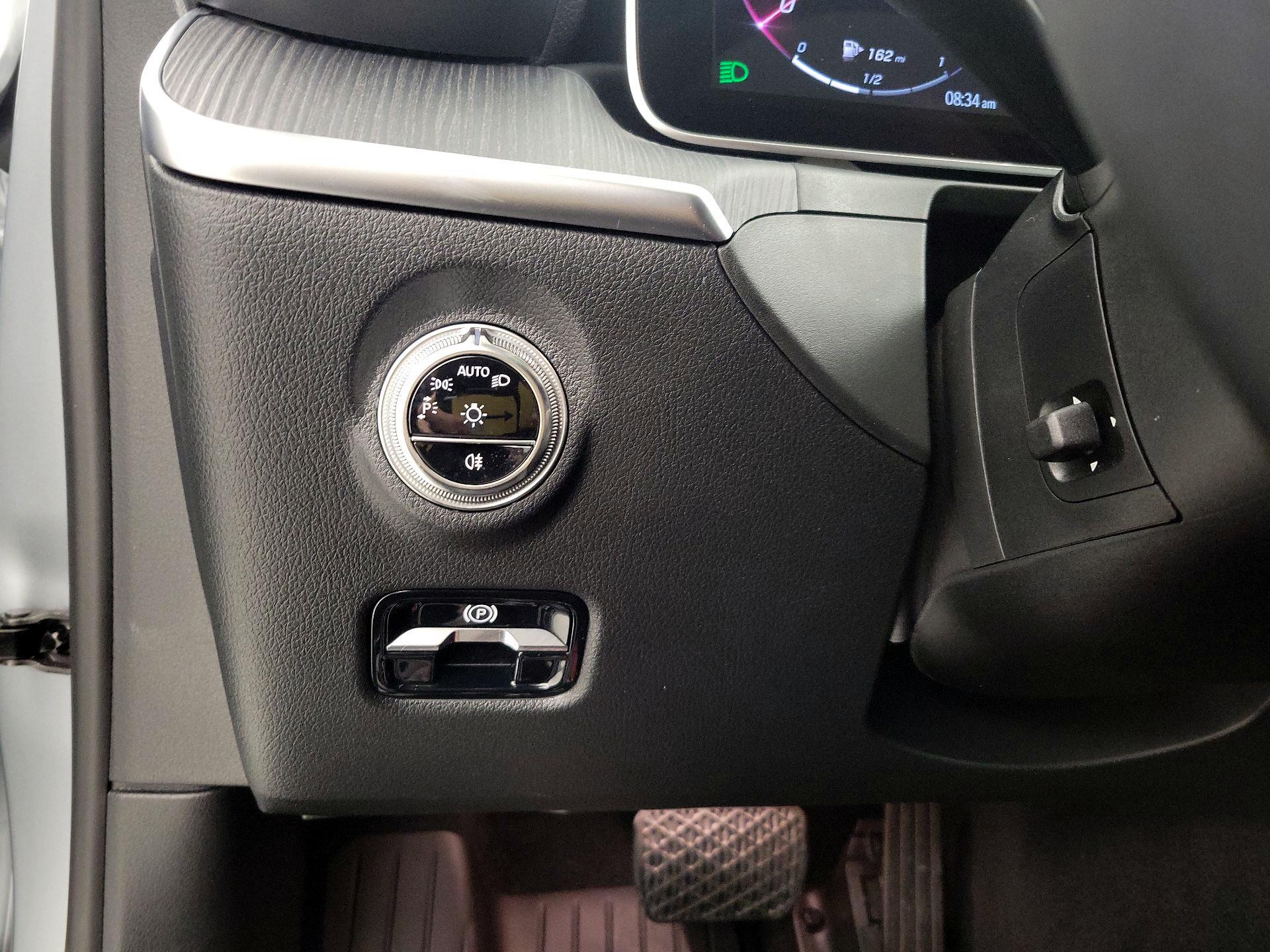 Thumbnail: 2023 Mercedes-Benz C-Class - 13