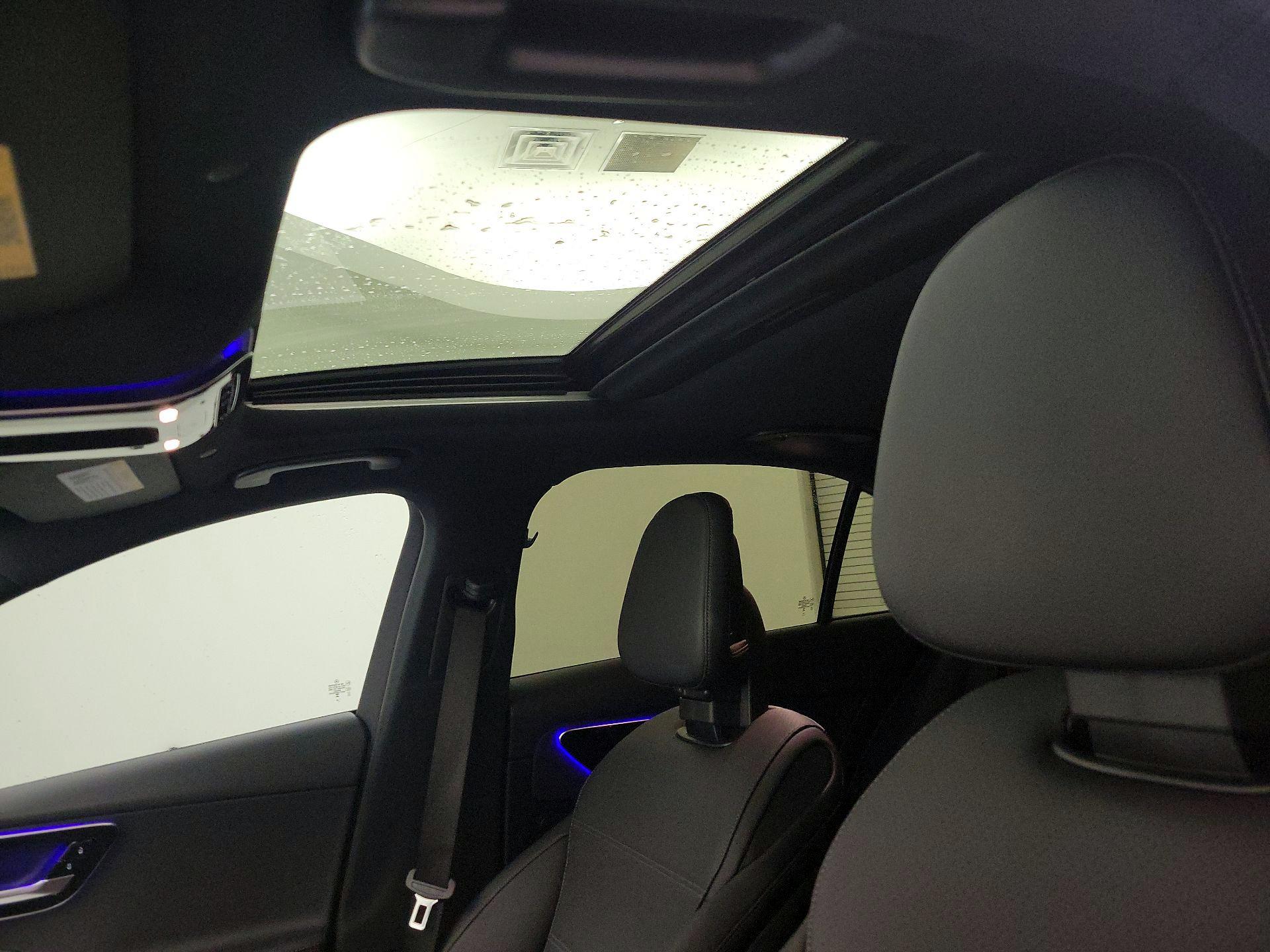 Thumbnail: 2023 Mercedes-Benz C-Class - 18