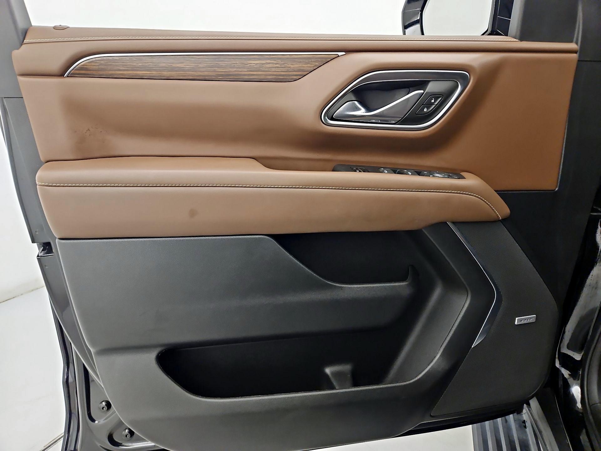 Thumbnail: 2023 Chevrolet Tahoe - 12