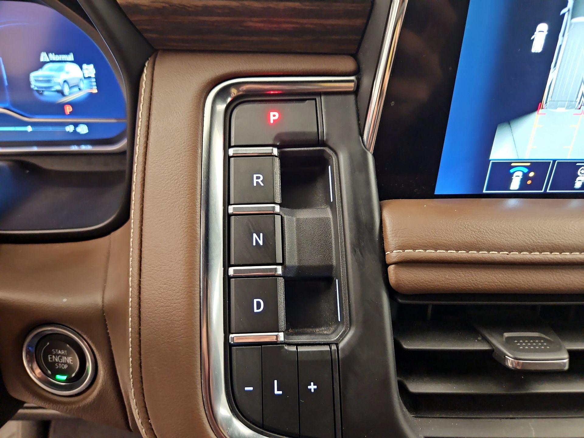 Thumbnail: 2023 Chevrolet Tahoe - 18