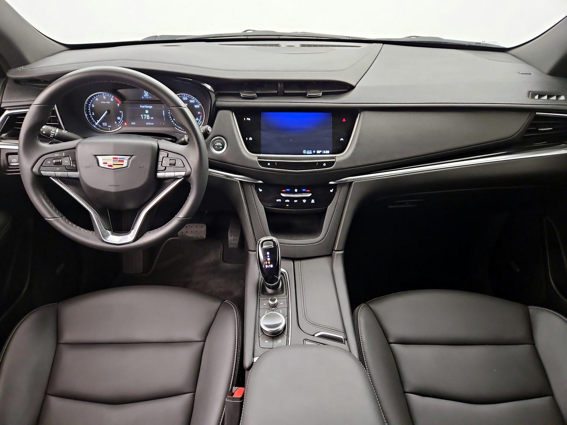 Thumbnail: 2024 Cadillac XT6 - 9