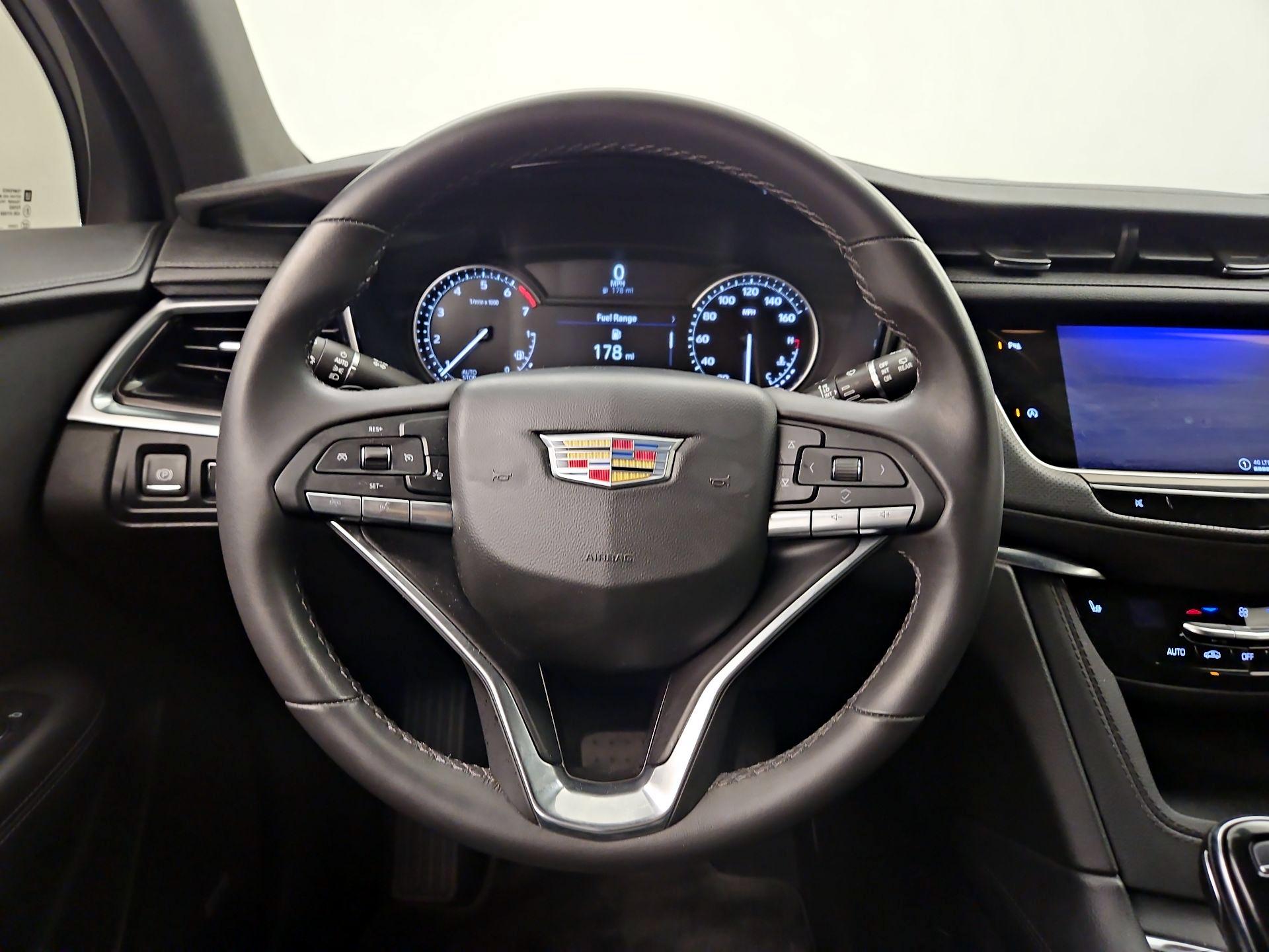 Thumbnail: 2024 Cadillac XT6 - 10