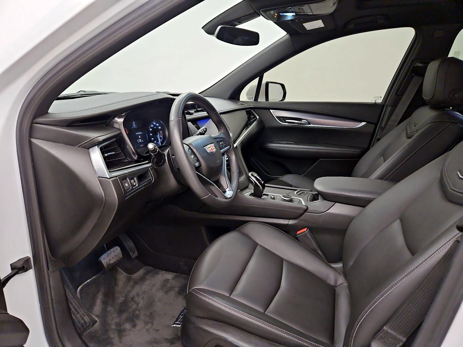 Thumbnail: 2024 Cadillac XT6 - 11