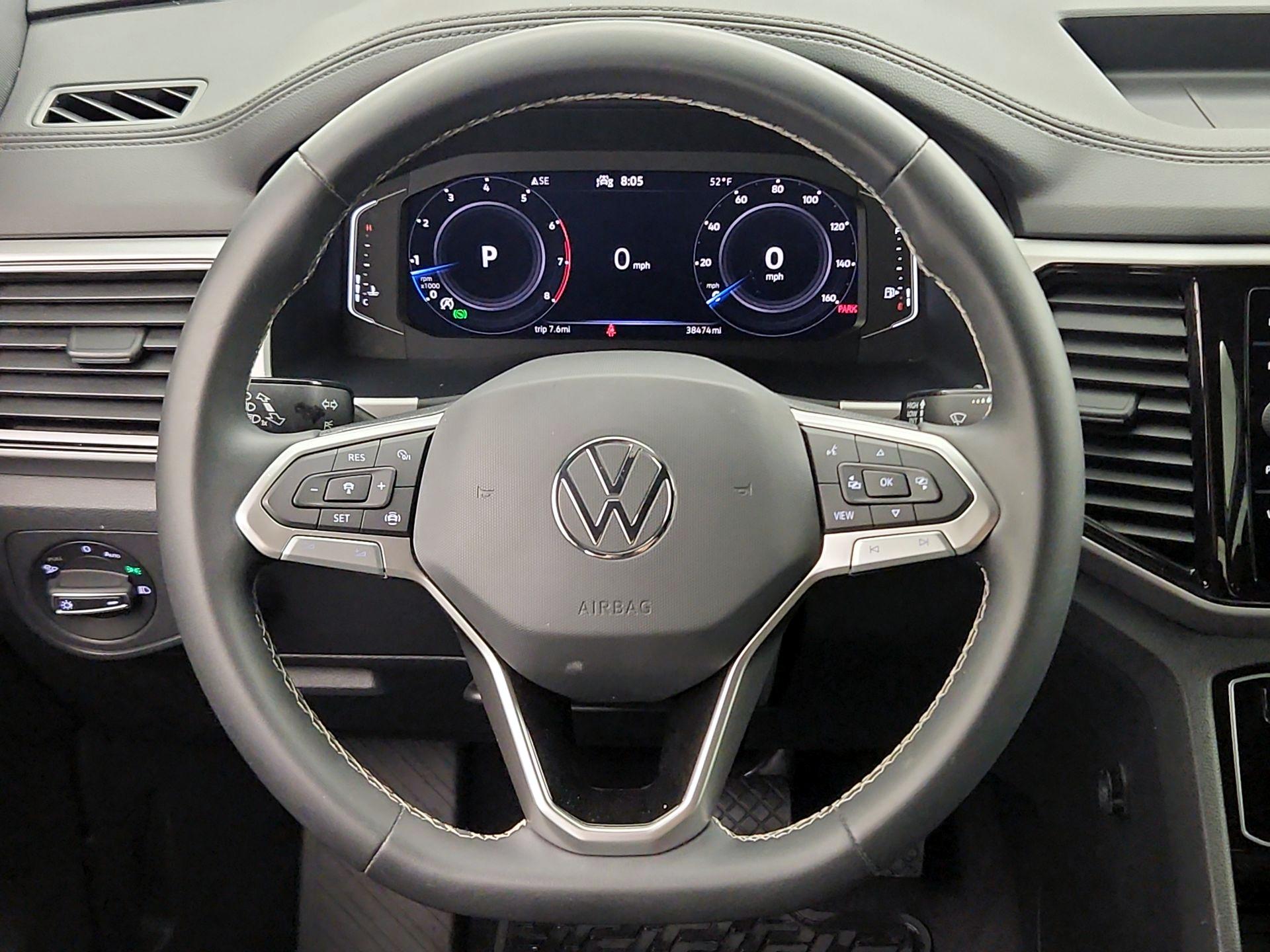 Thumbnail: 2023 Volkswagen Atlas - 10