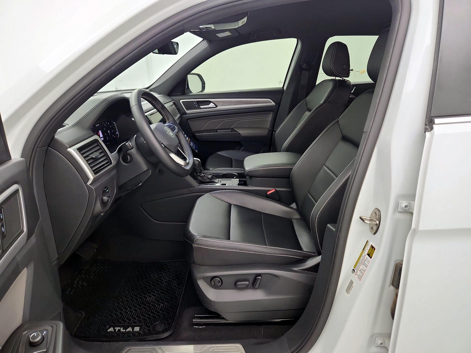 Thumbnail: 2023 Volkswagen Atlas - 11