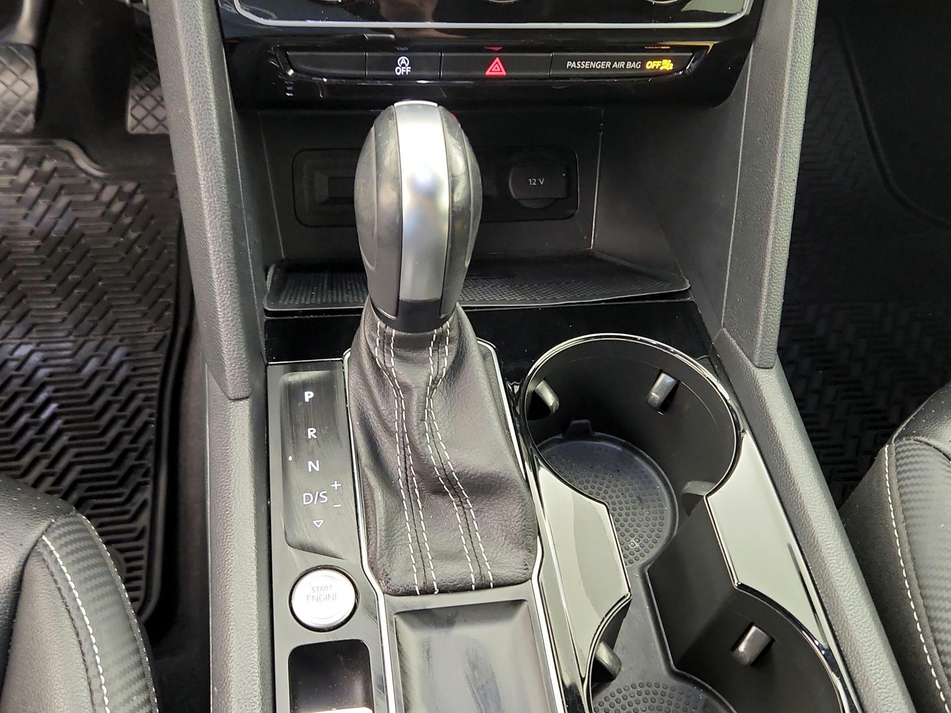 Thumbnail: 2023 Volkswagen Atlas - 17