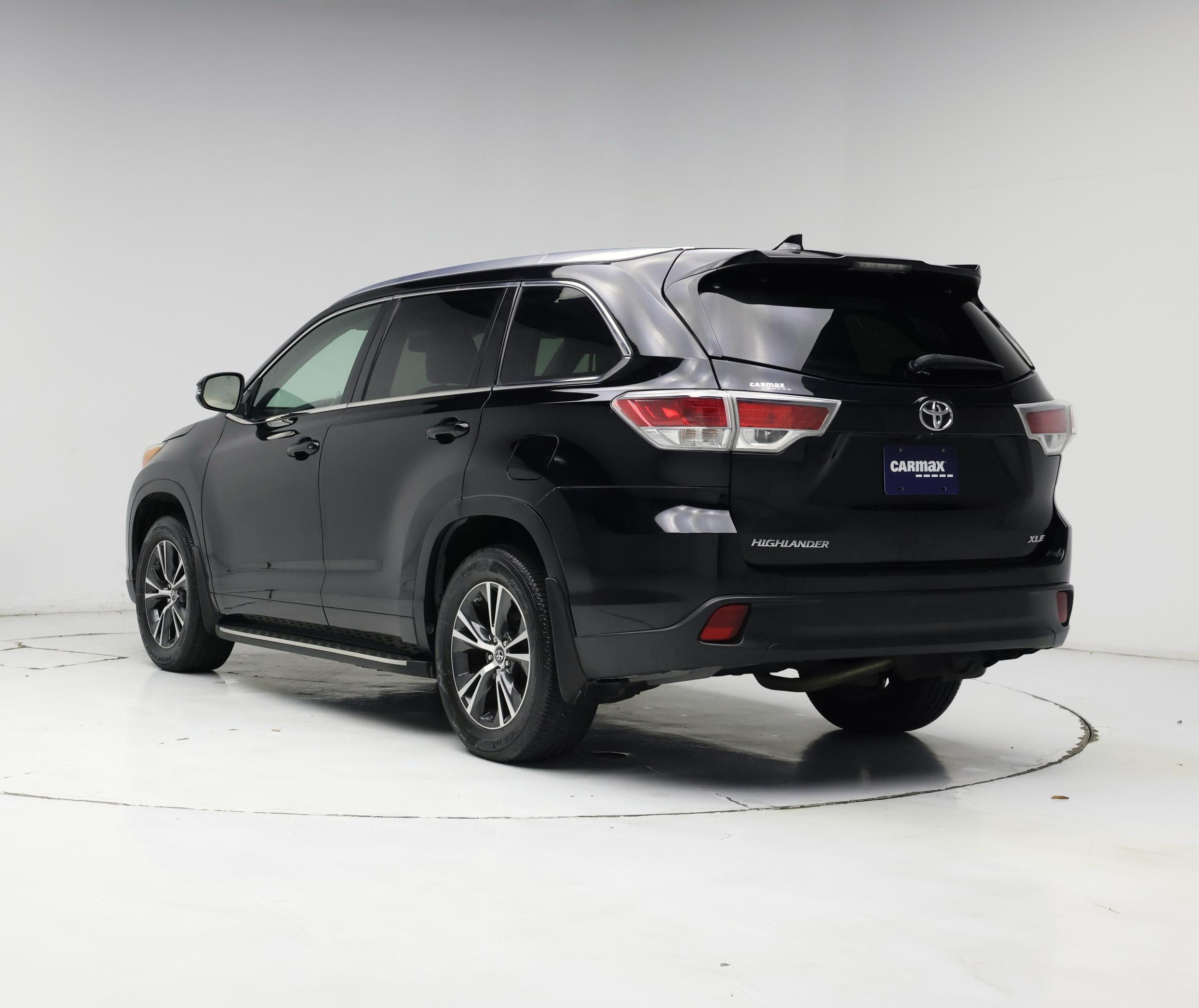 Thumbnail: 2016 Toyota Highlander - 2
