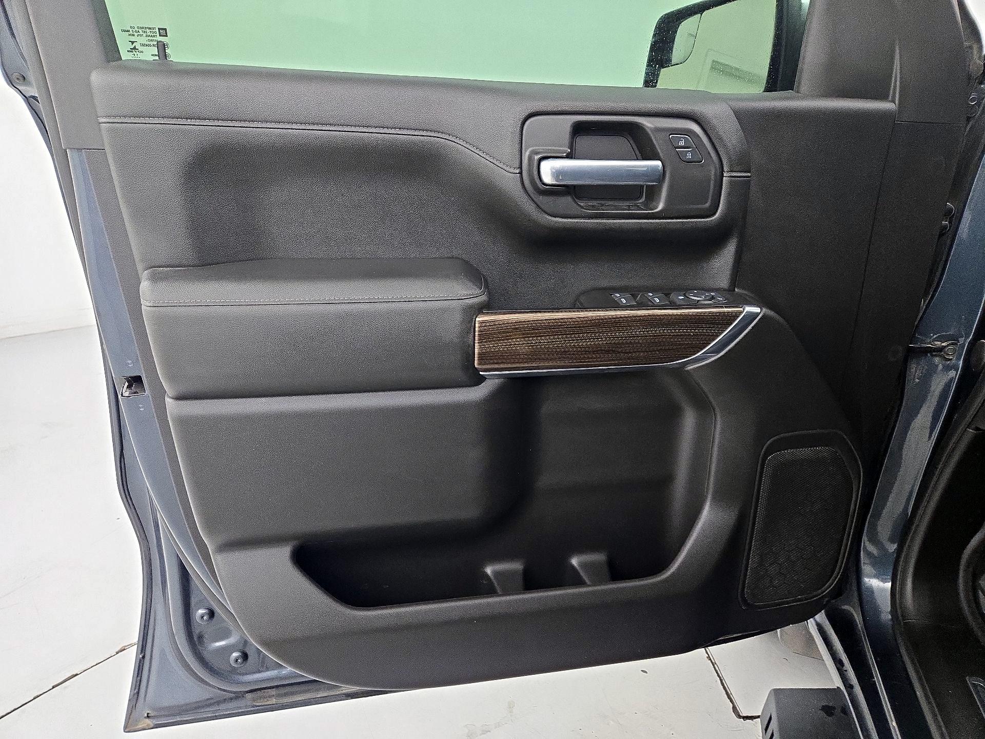 Thumbnail: 2020 Chevrolet Silverado 1500 - 12