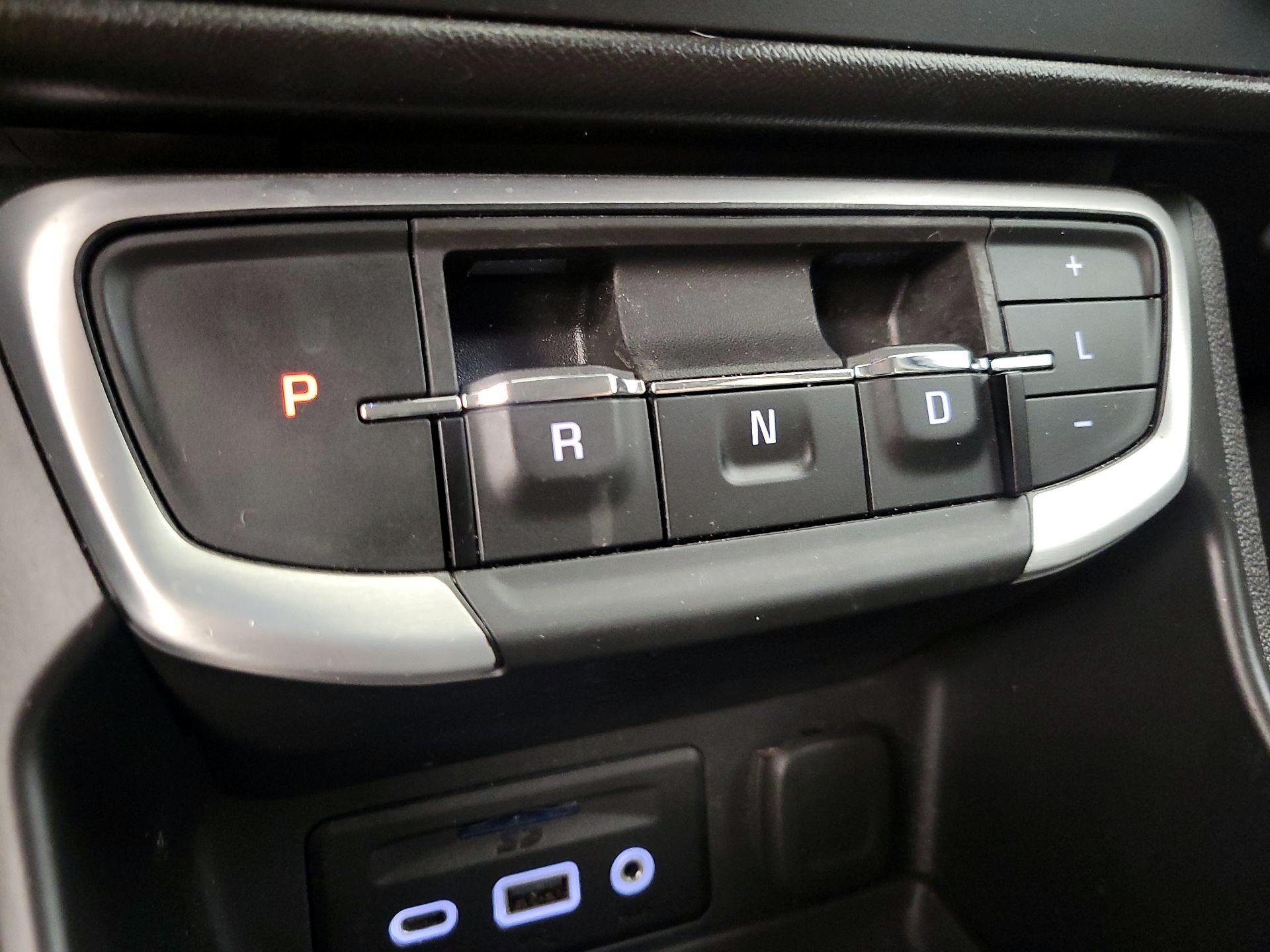 Thumbnail: 2024 GMC Terrain - 17