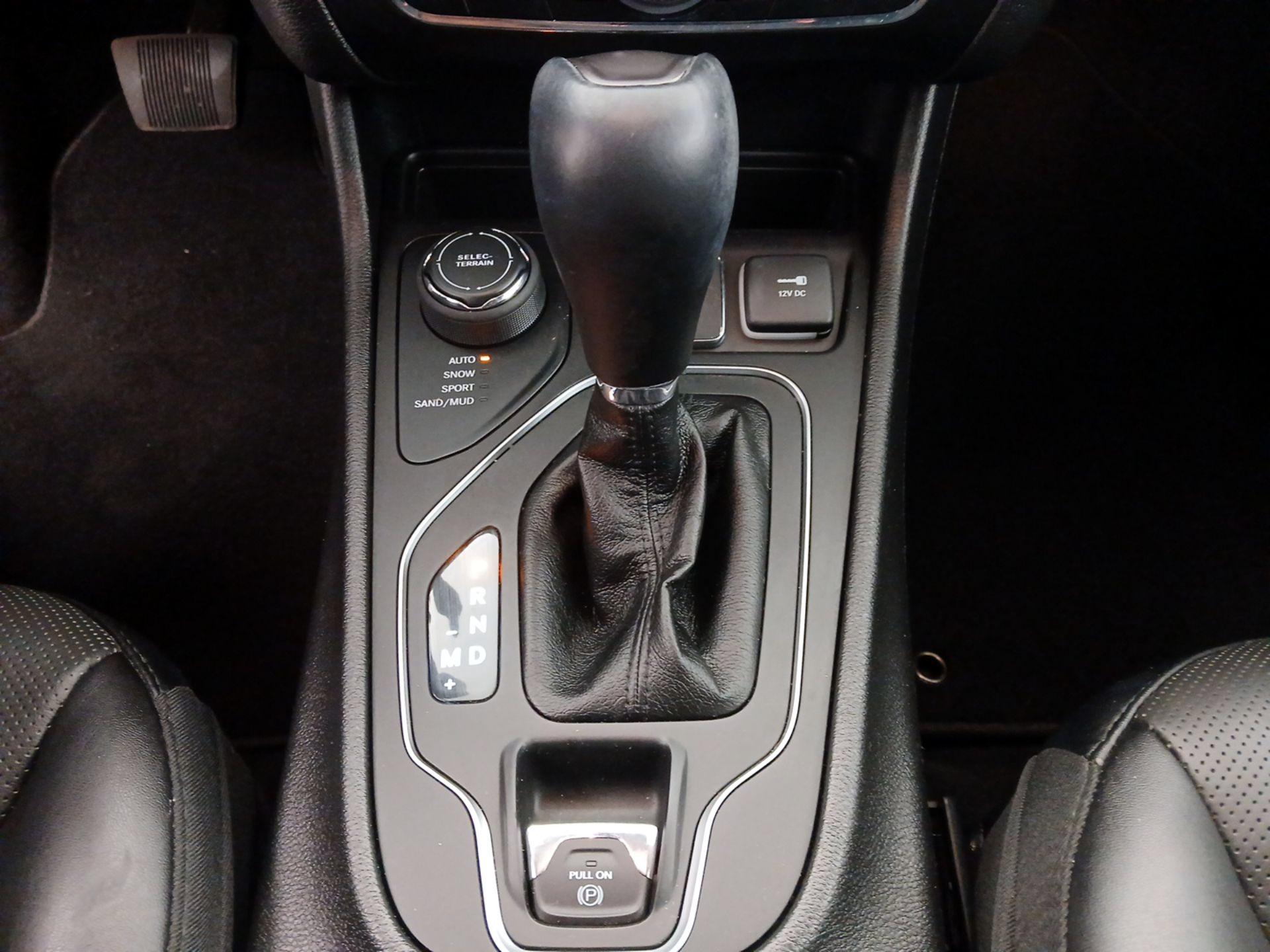 Thumbnail: 2022 Jeep Cherokee - 17