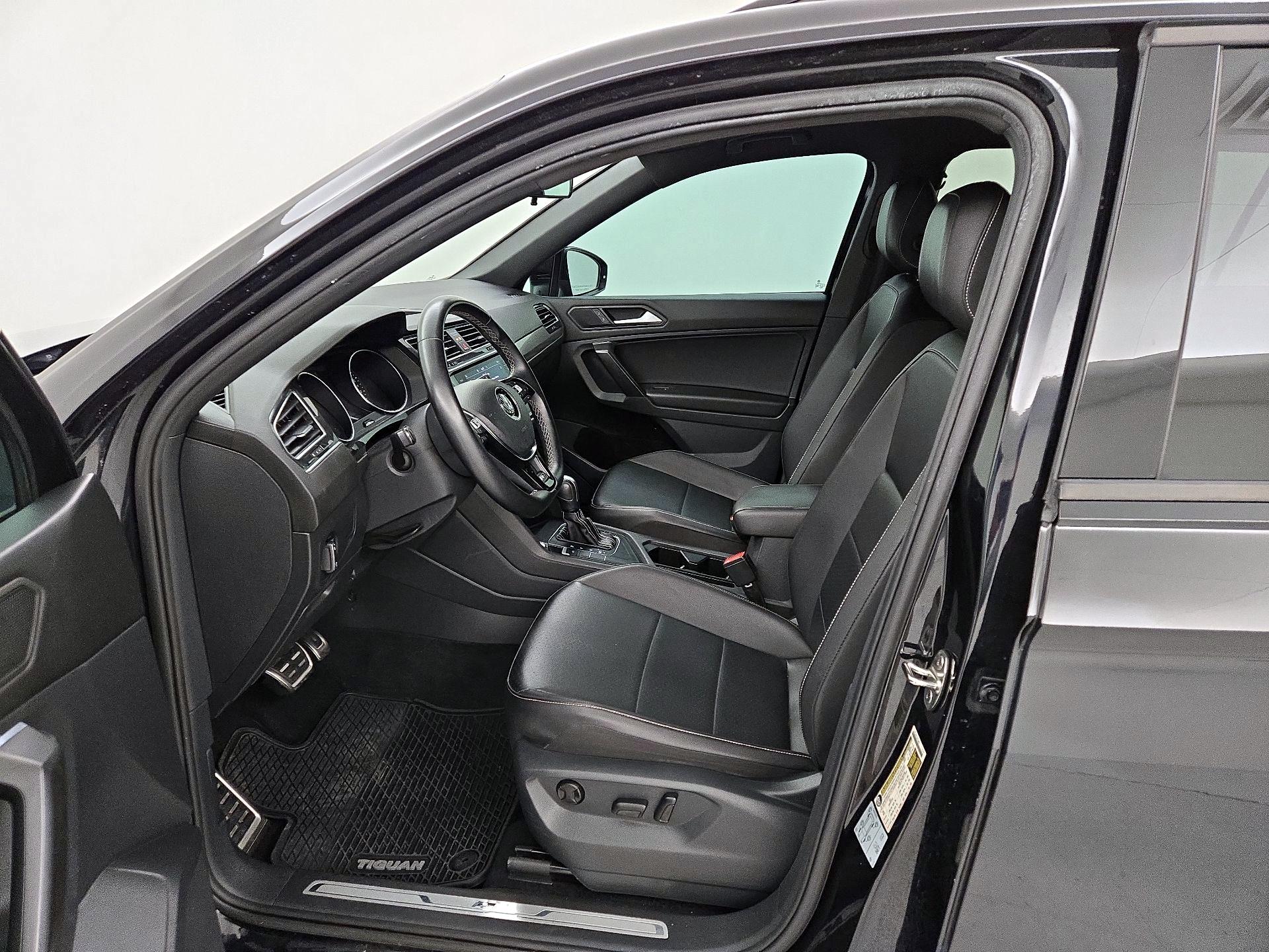 Thumbnail: 2021 Volkswagen Tiguan - 11