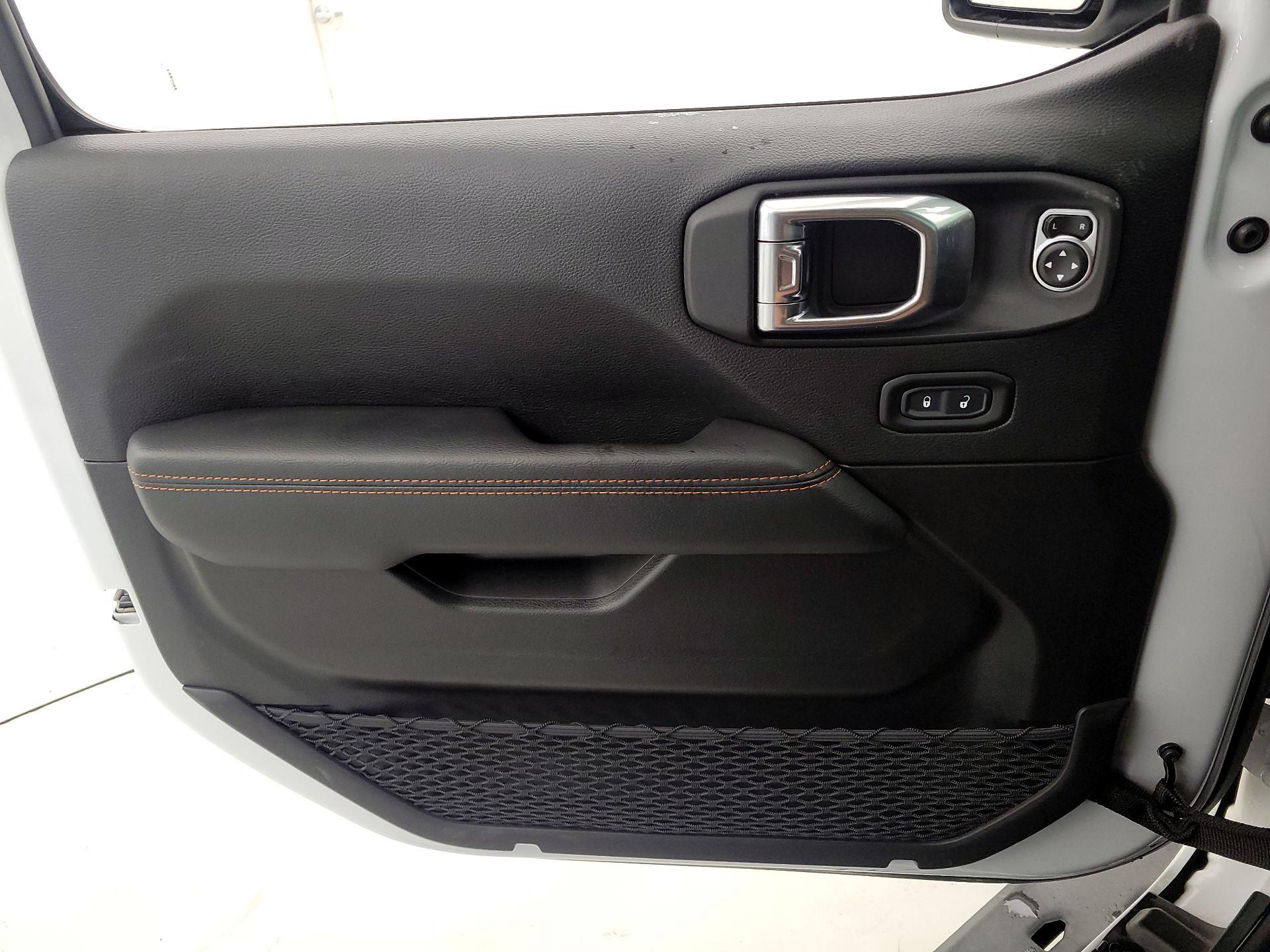 Thumbnail: 2023 Jeep Gladiator - 12