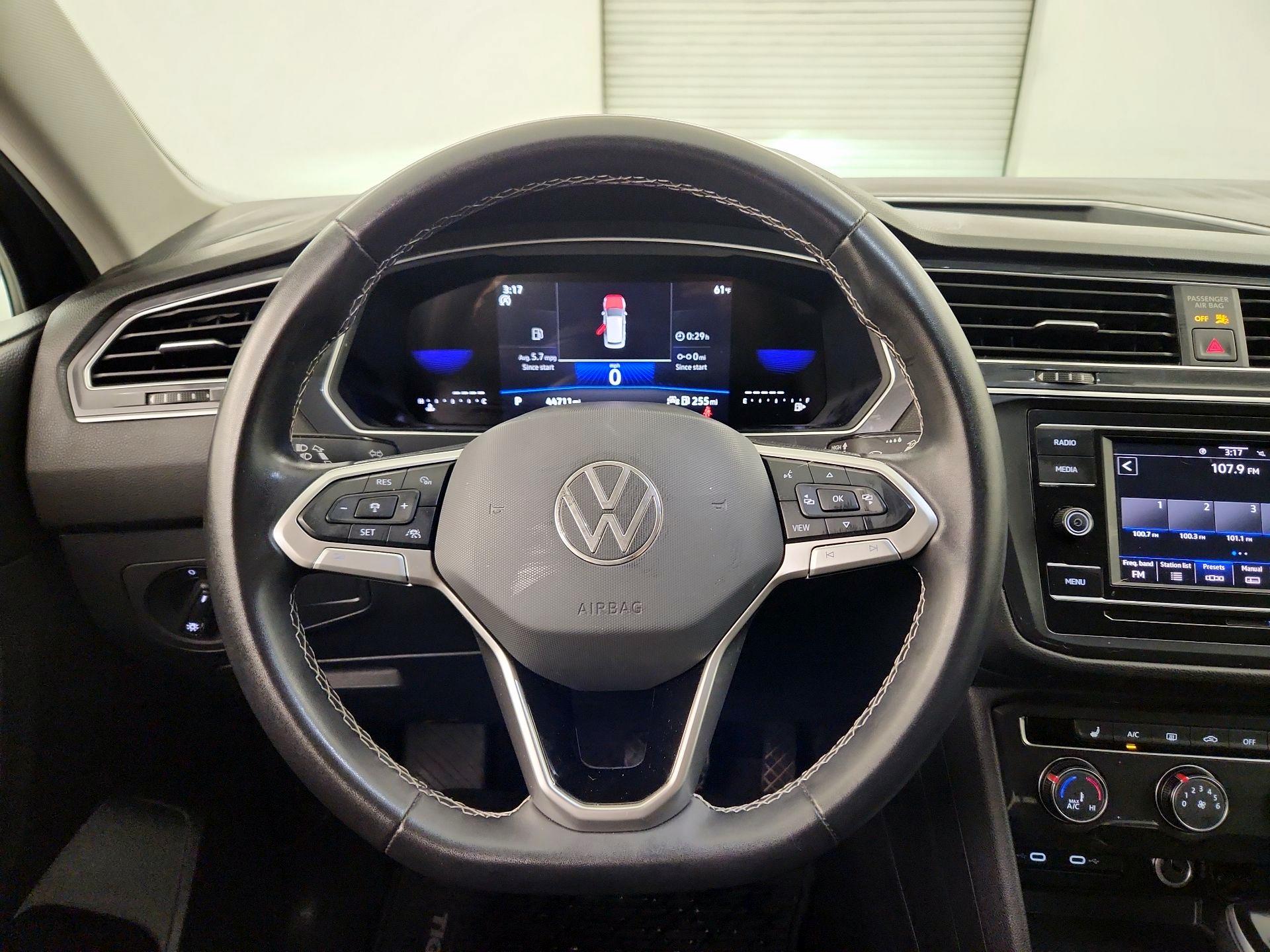 Thumbnail: 2024 Volkswagen Tiguan - 10