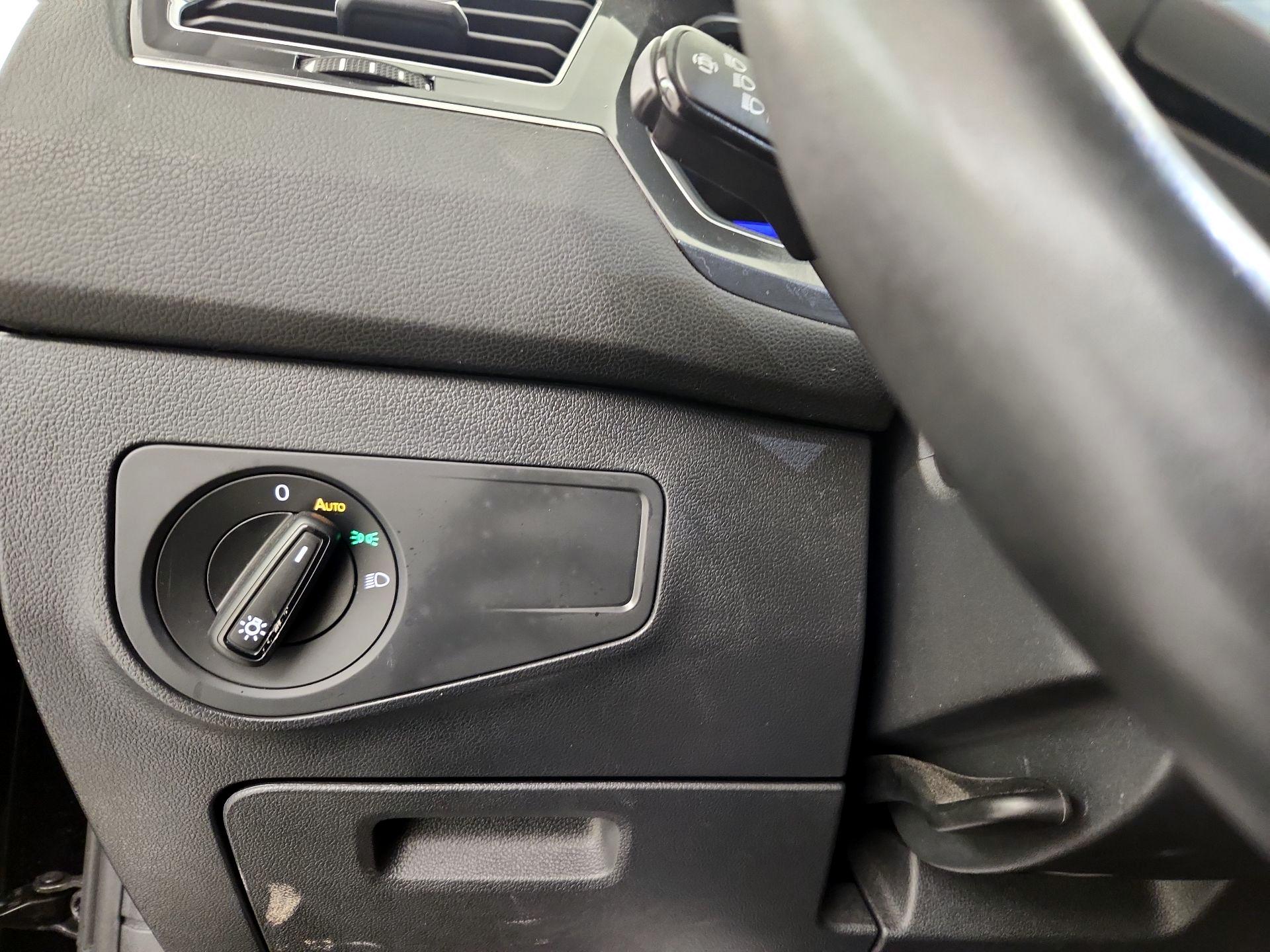 Thumbnail: 2024 Volkswagen Tiguan - 13