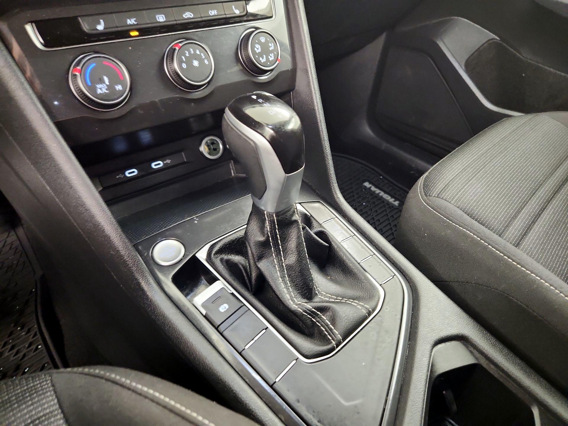 Thumbnail: 2024 Volkswagen Tiguan - 17