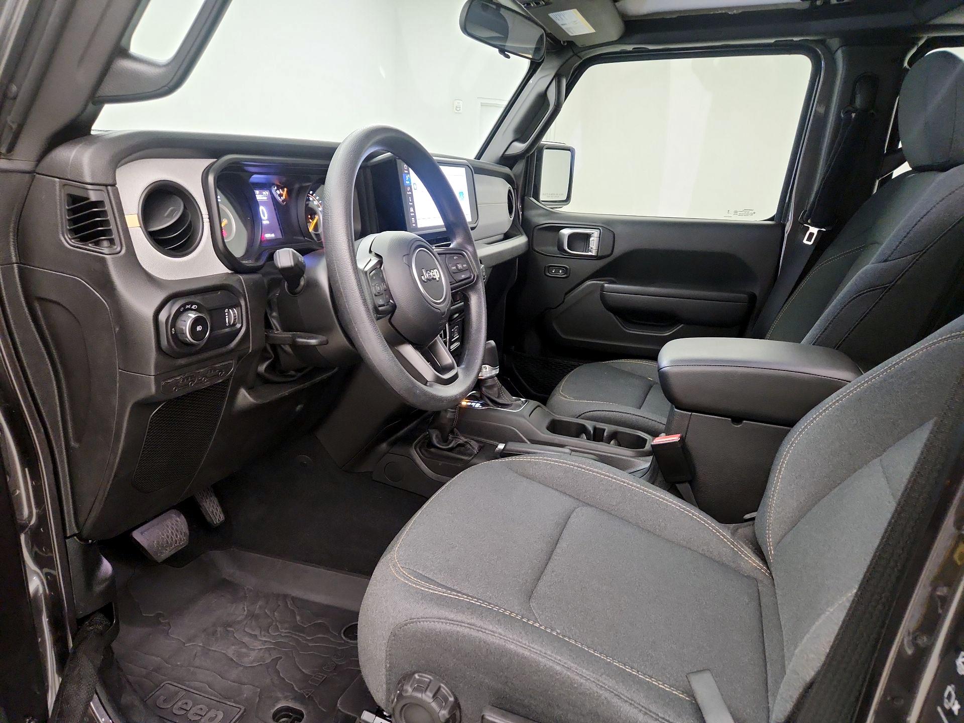 Thumbnail: 2025 Jeep Wrangler - 11