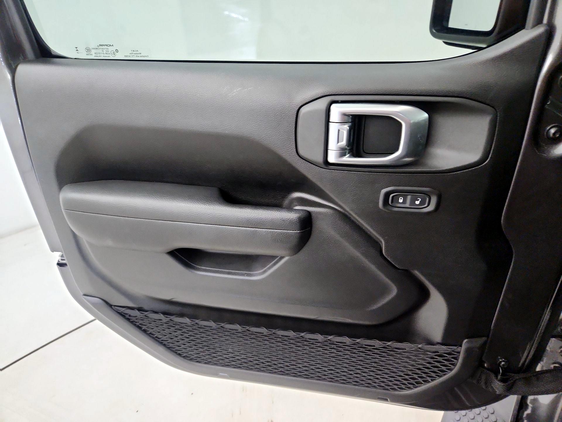 Thumbnail: 2025 Jeep Wrangler - 12