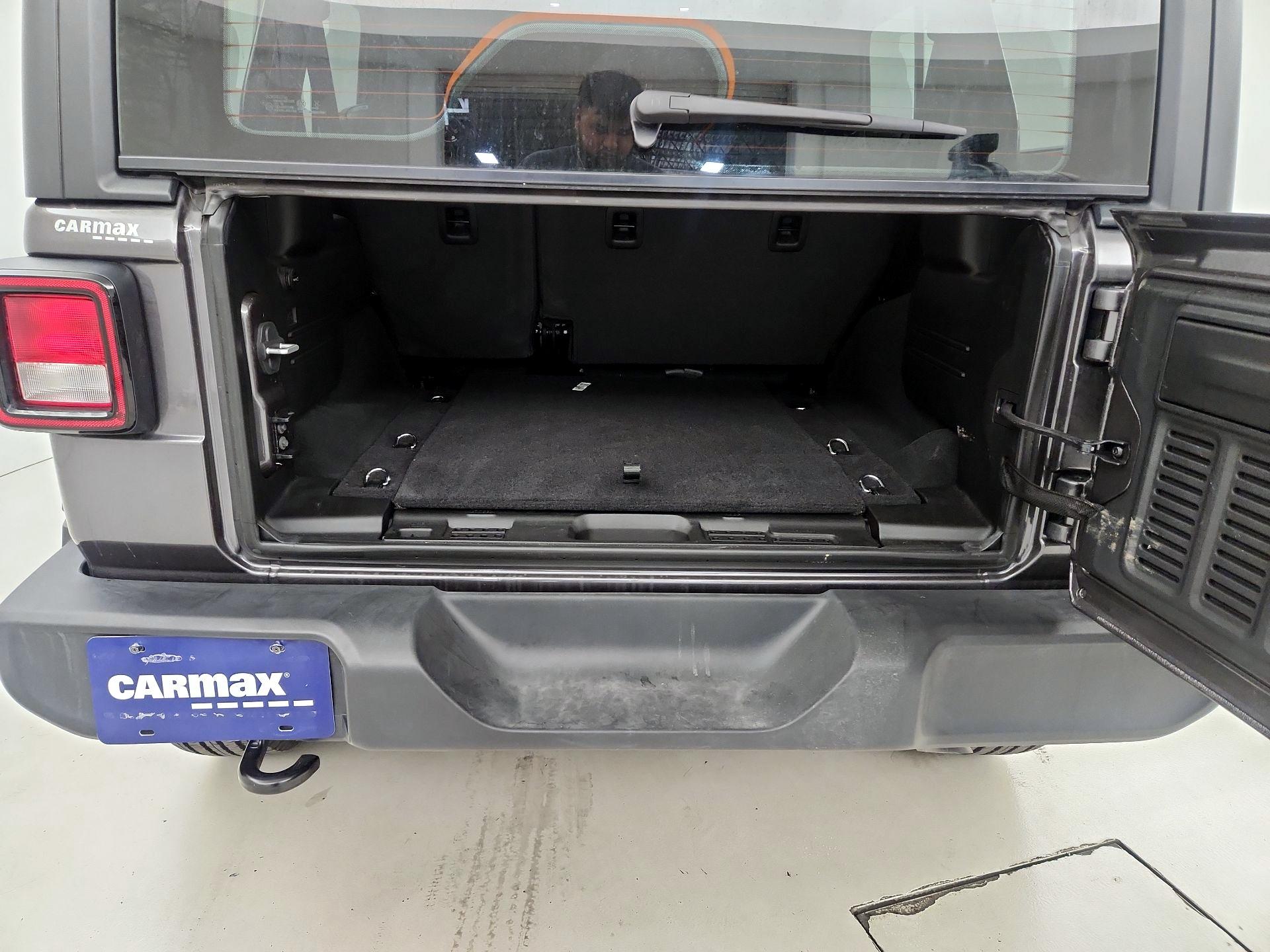 Thumbnail: 2025 Jeep Wrangler - 16