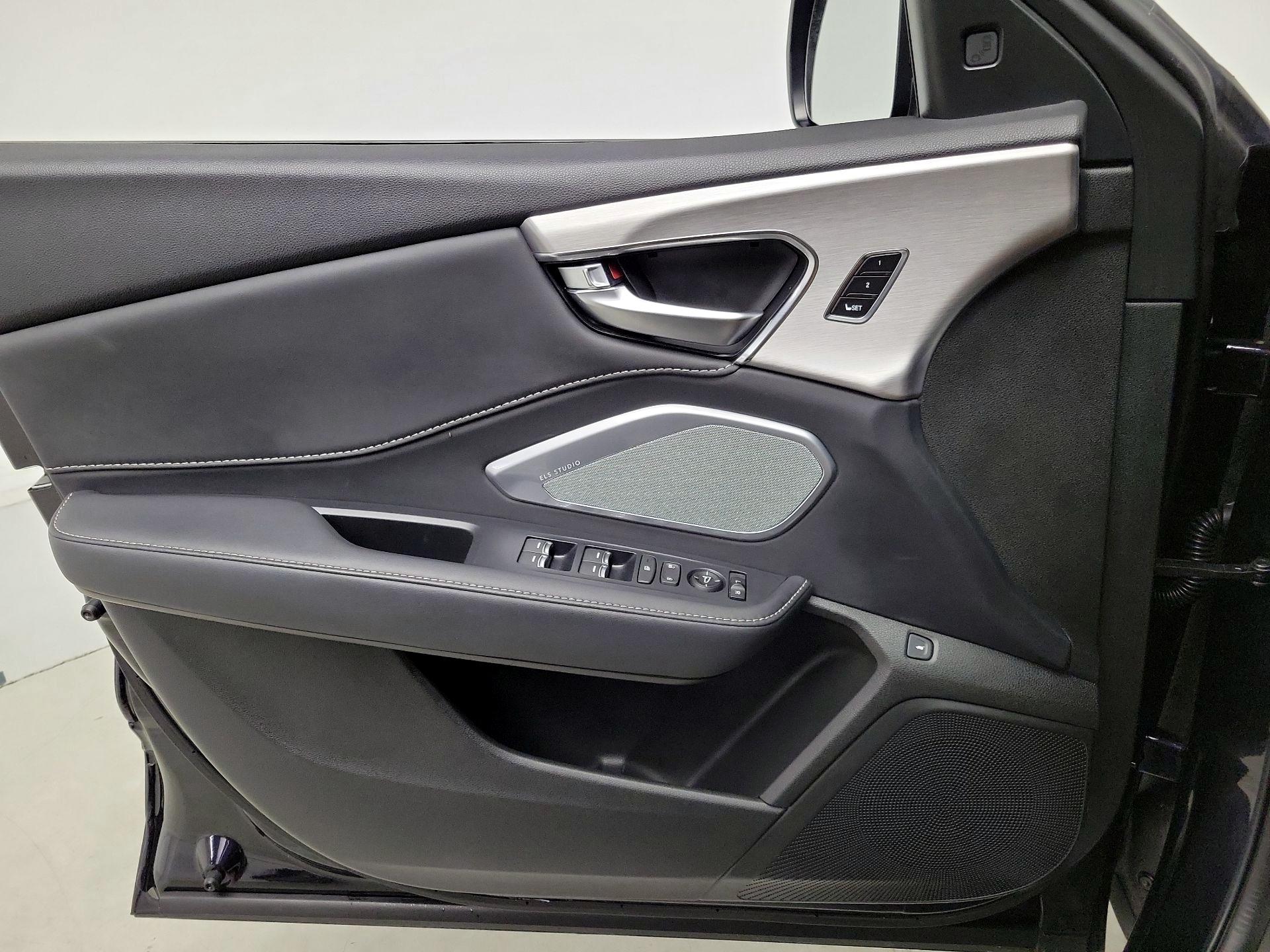 Thumbnail: 2024 Acura RDX - 12