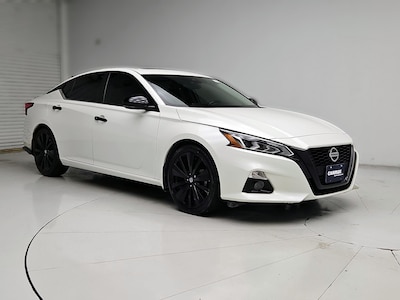 2022 Nissan Altima SR