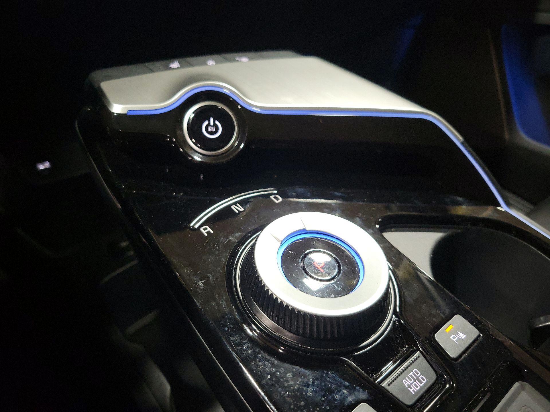 Thumbnail: 2023 Kia EV6 - 17