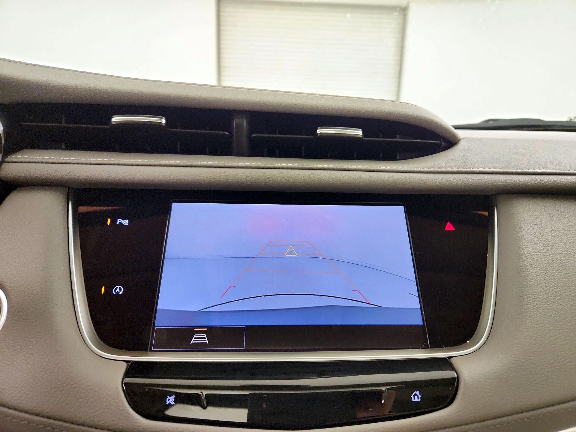 Thumbnail: 2022 Cadillac XT5 - 14