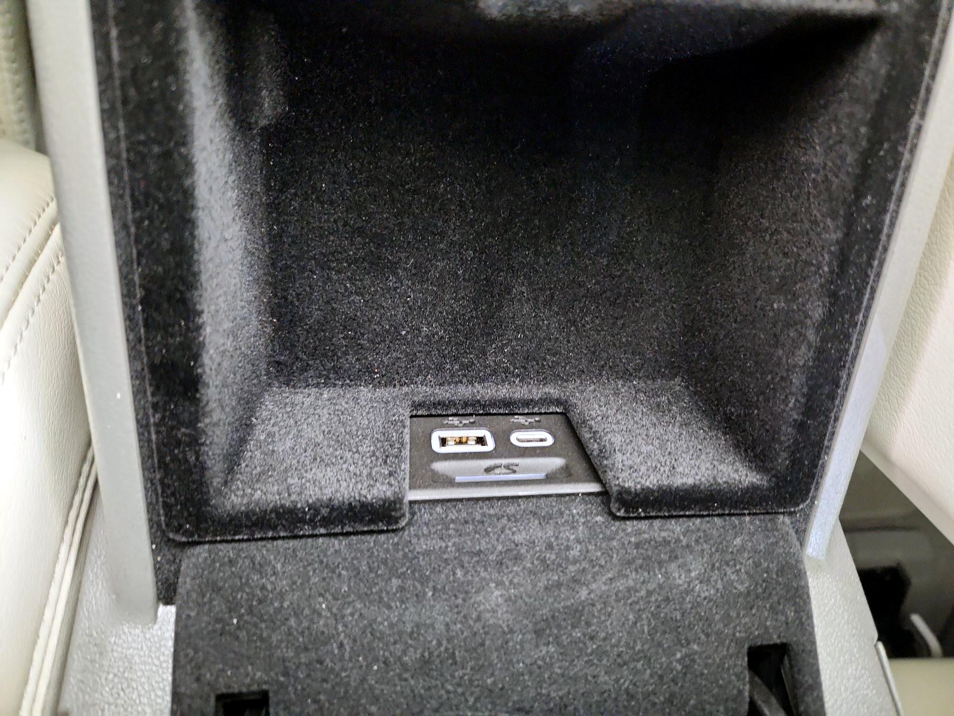 Thumbnail: 2022 Cadillac XT5 - 18