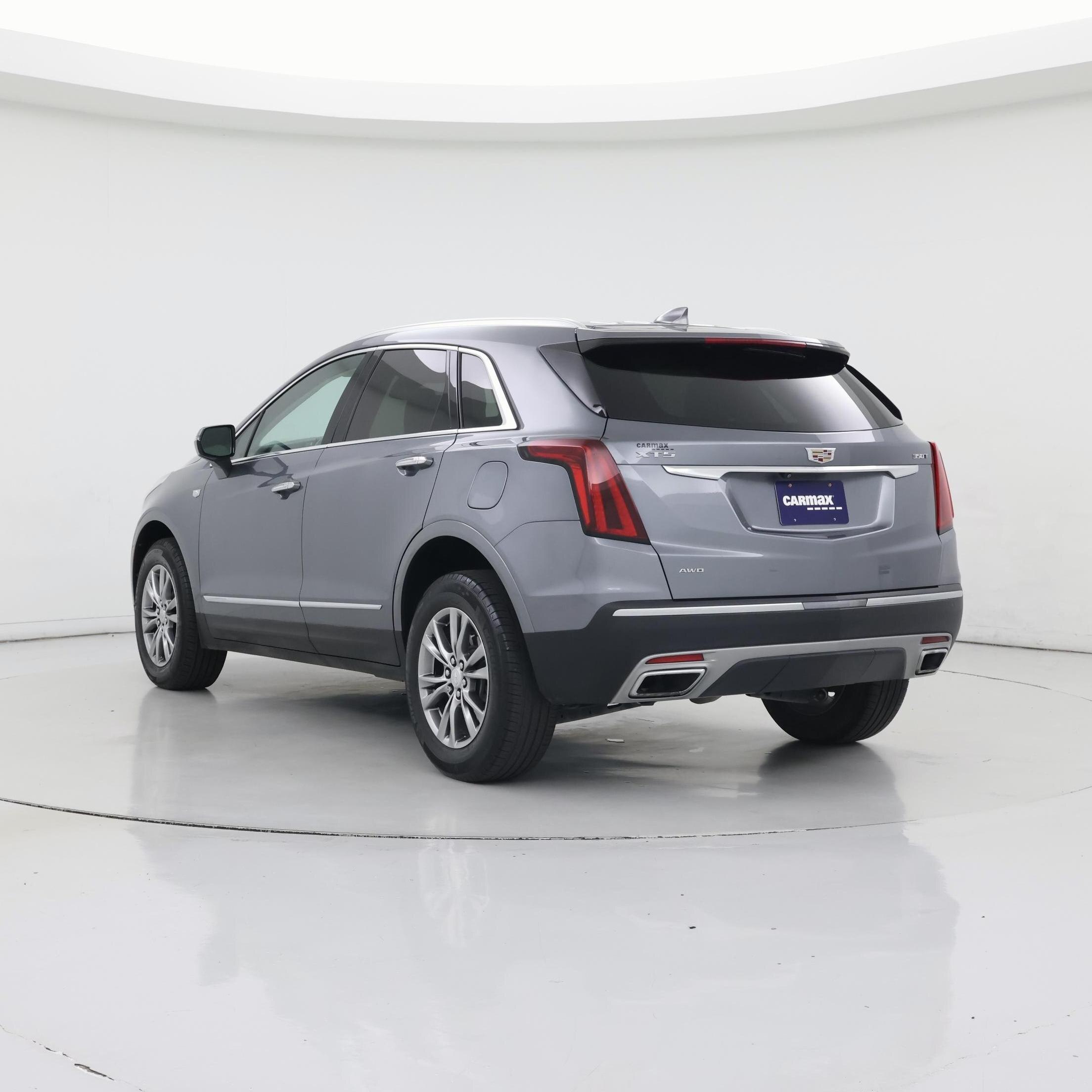 Thumbnail: 2022 Cadillac XT5 - 2