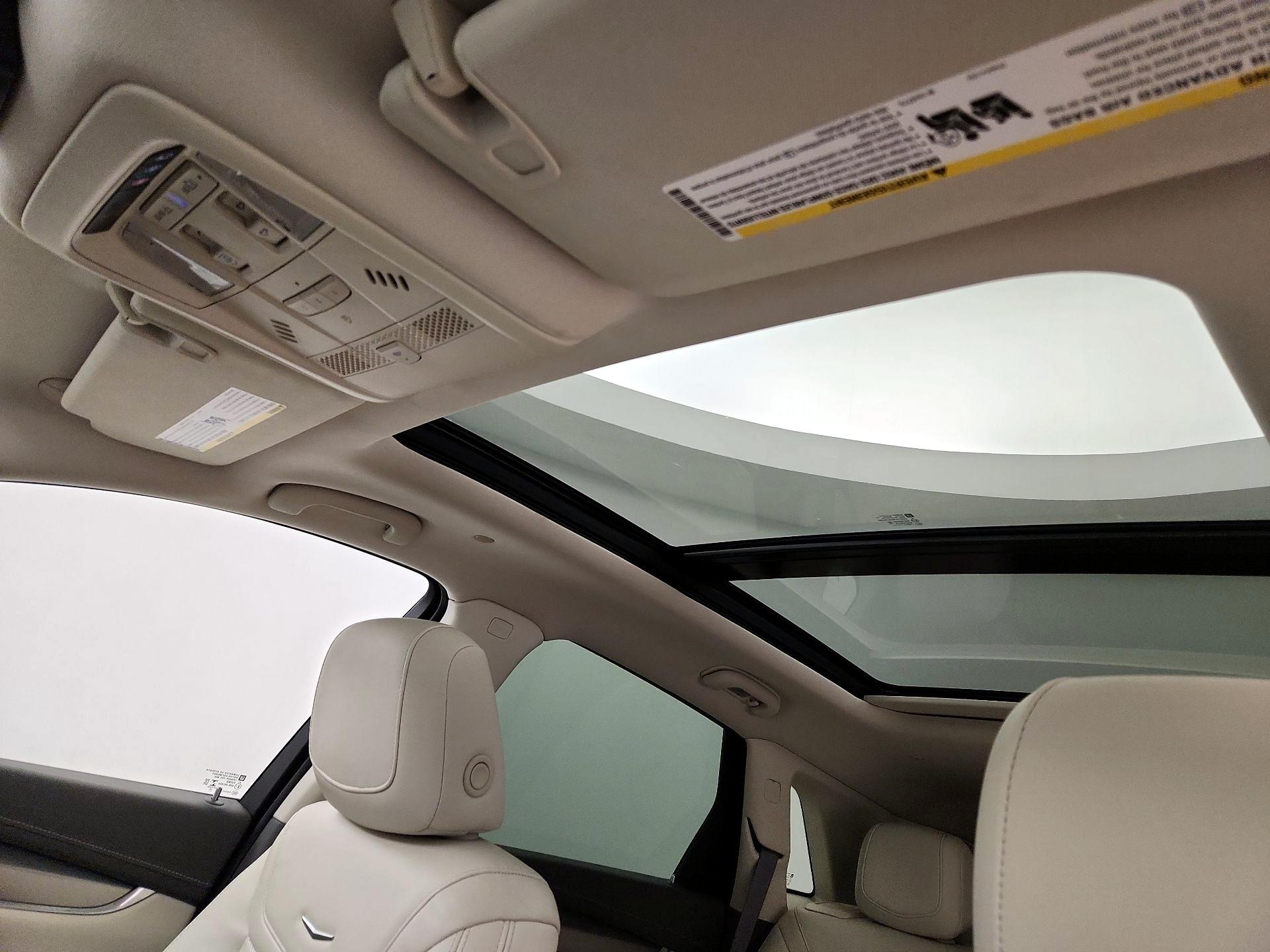 Thumbnail: 2022 Cadillac XT5 - 19