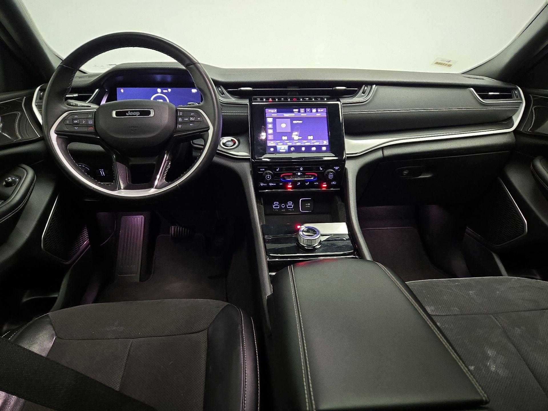 Thumbnail: 2022 Jeep Grand Cherokee - 9