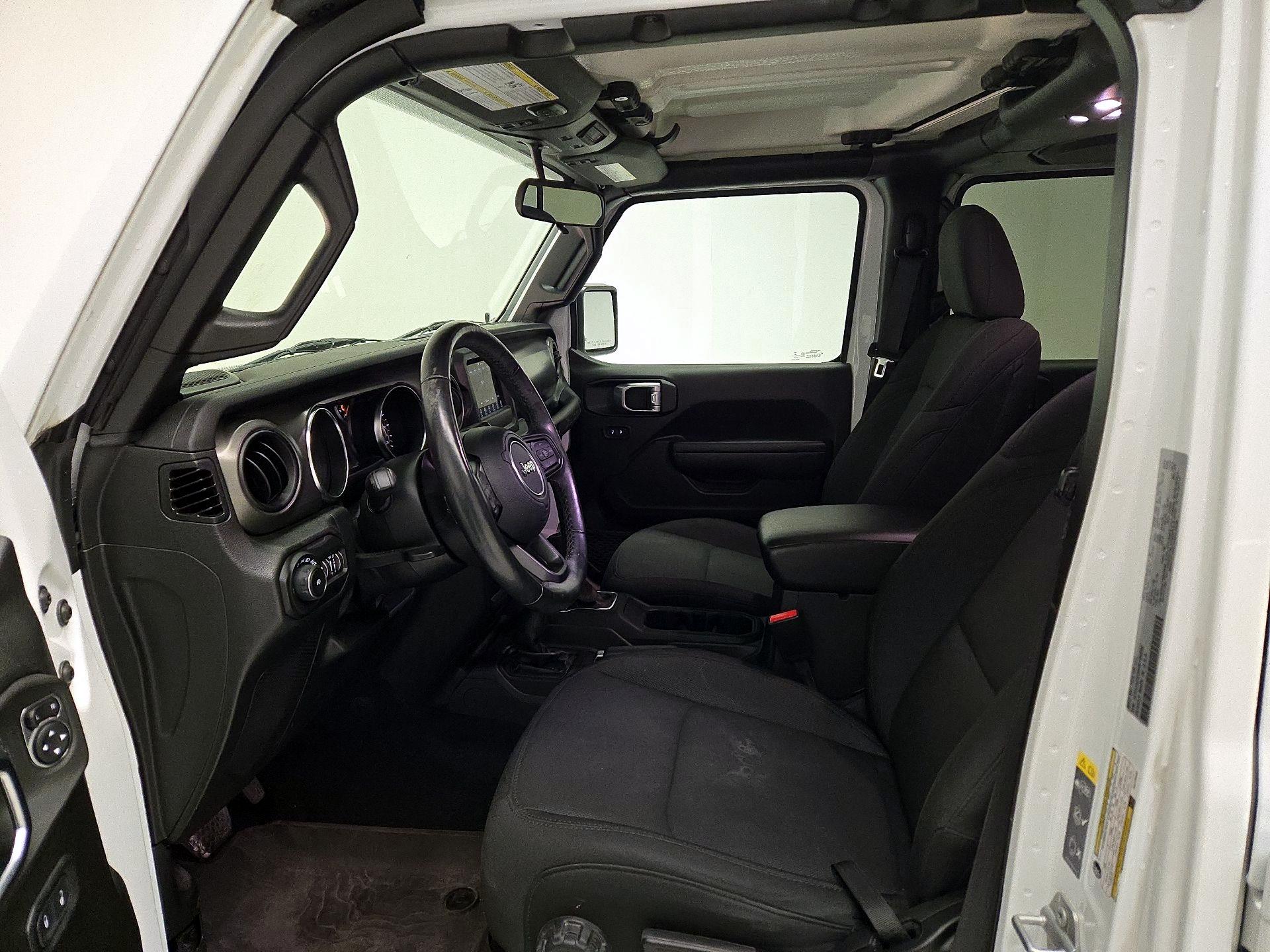 Thumbnail: 2022 Jeep Wrangler - 11