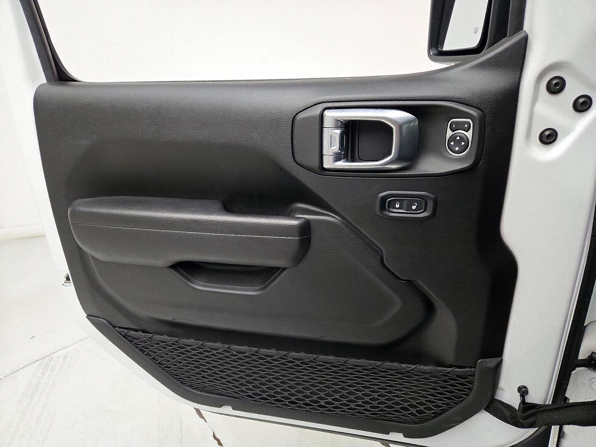 Thumbnail: 2022 Jeep Wrangler - 12