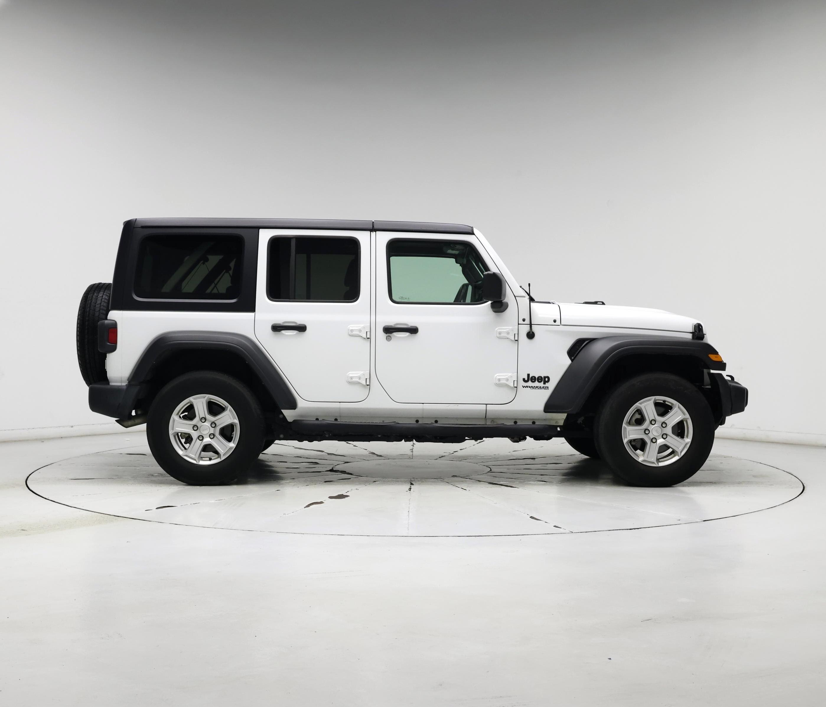 Thumbnail: 2022 Jeep Wrangler - 7