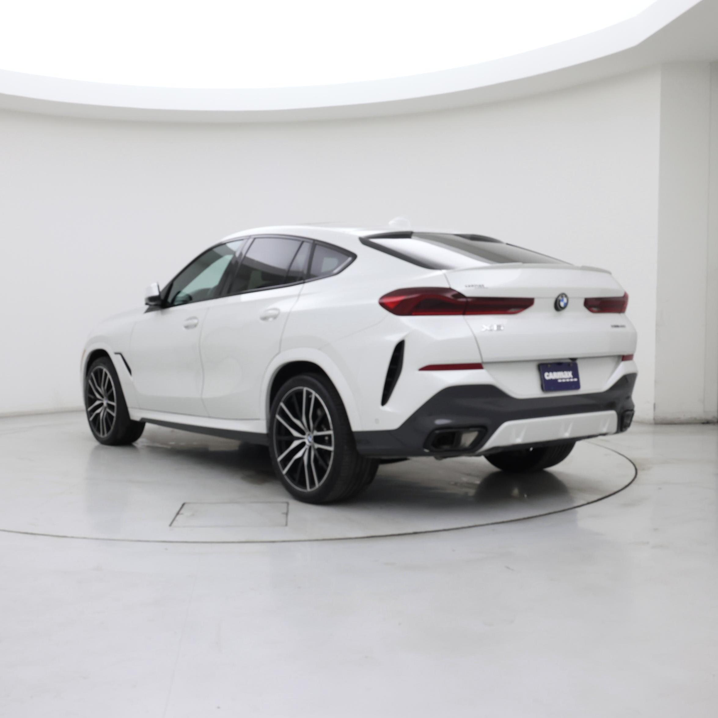 Thumbnail: 2023 BMW X6 - 2