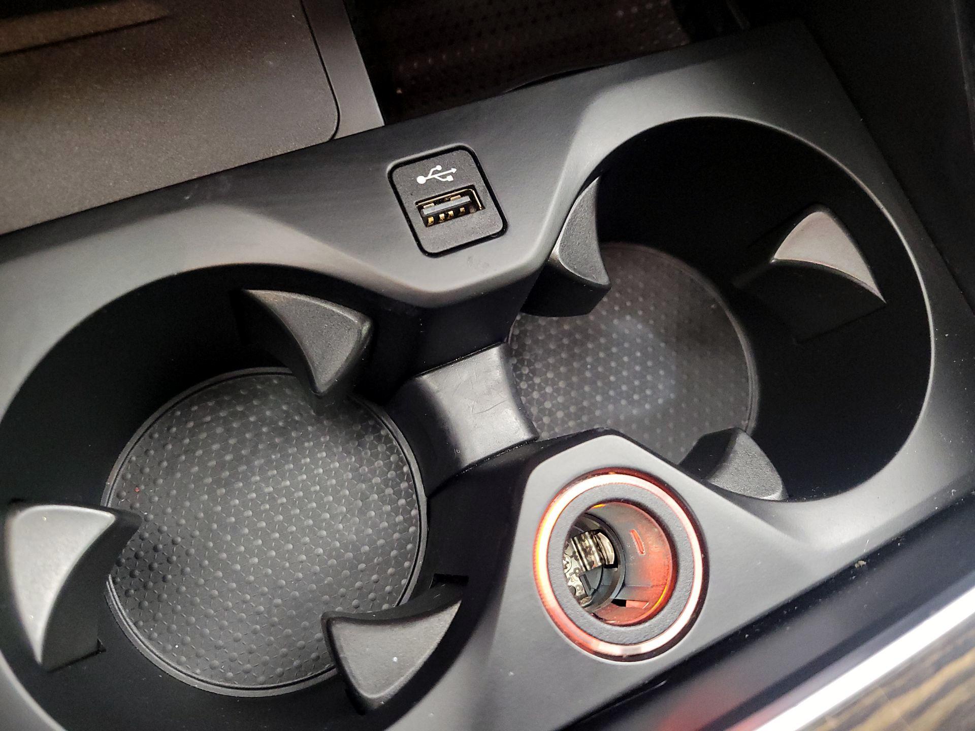 Thumbnail: 2023 BMW X6 - 19