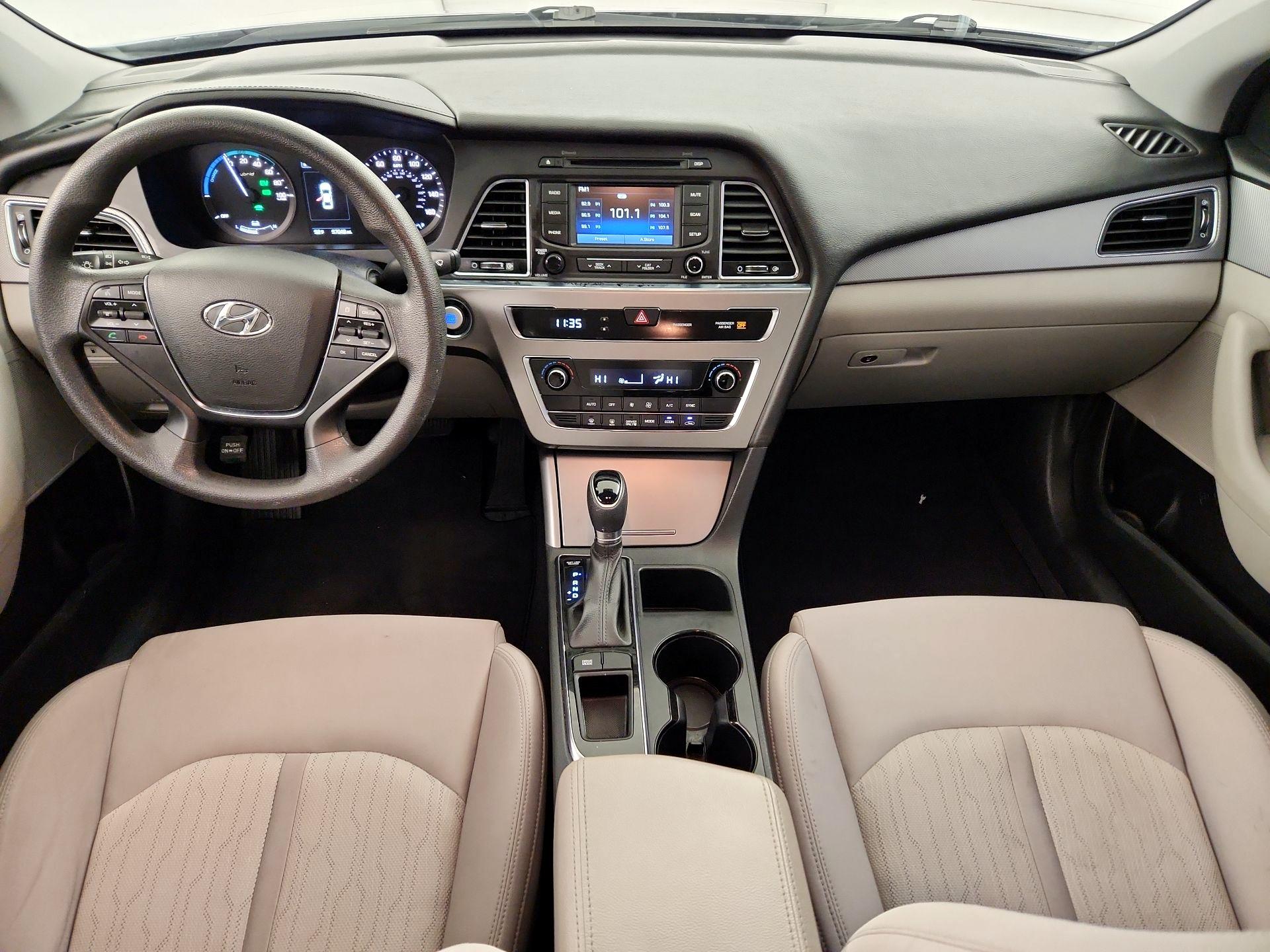 Thumbnail: 2016 Hyundai Sonata - 9