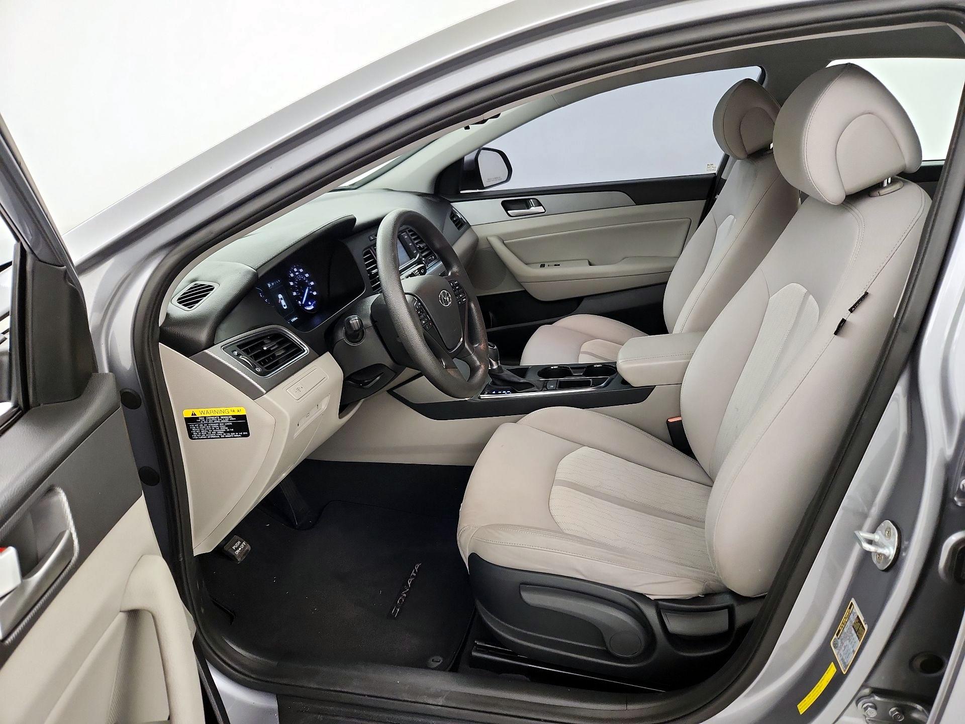 Thumbnail: 2016 Hyundai Sonata - 11