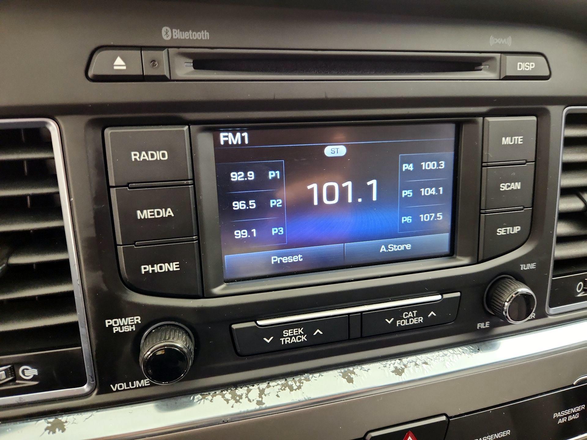 Thumbnail: 2016 Hyundai Sonata - 15