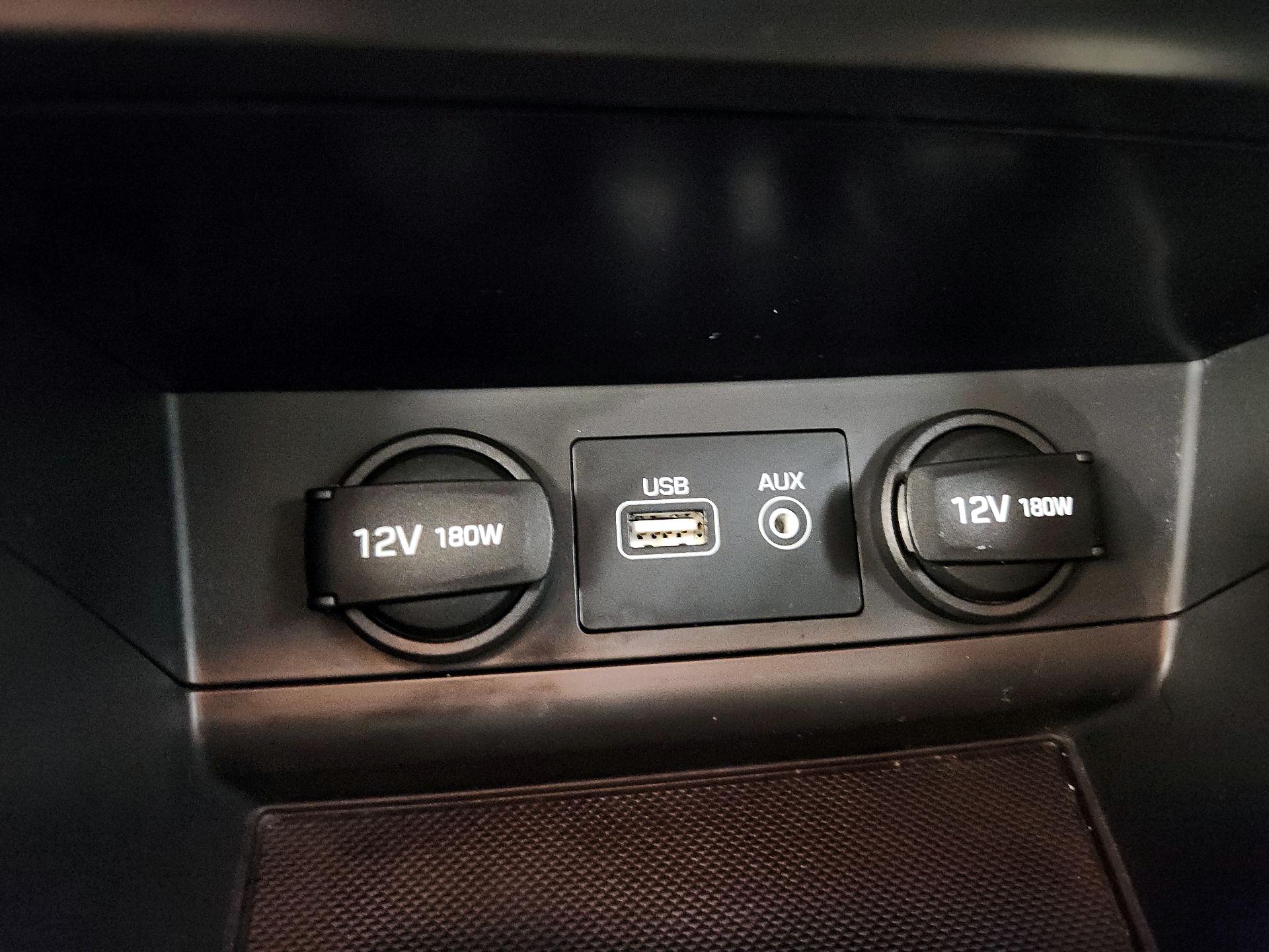 Thumbnail: 2016 Hyundai Sonata - 18