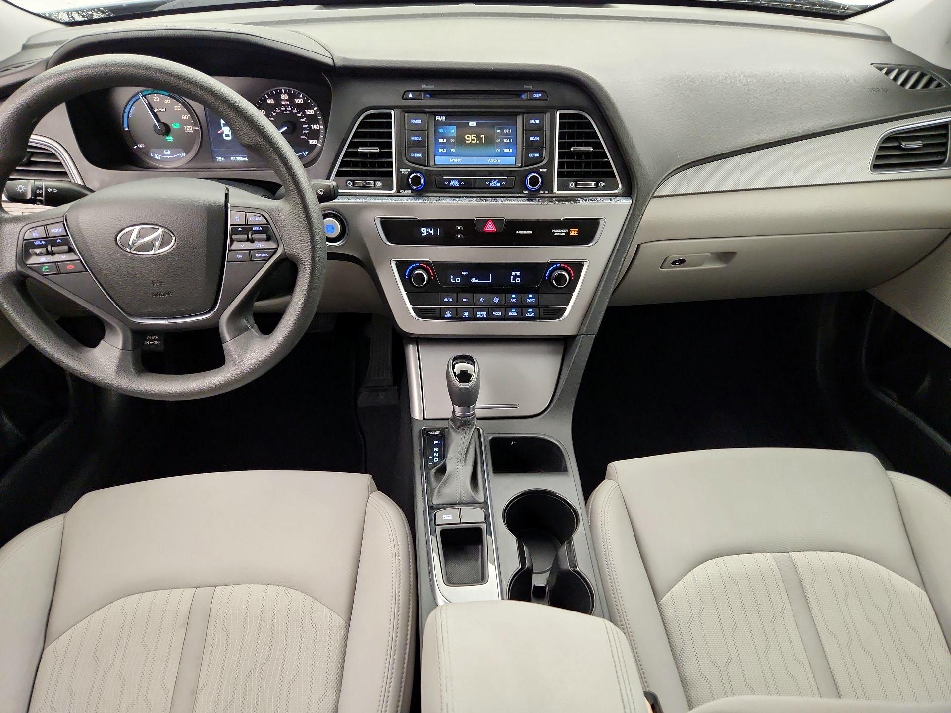 Thumbnail: 2016 Hyundai Sonata - 9