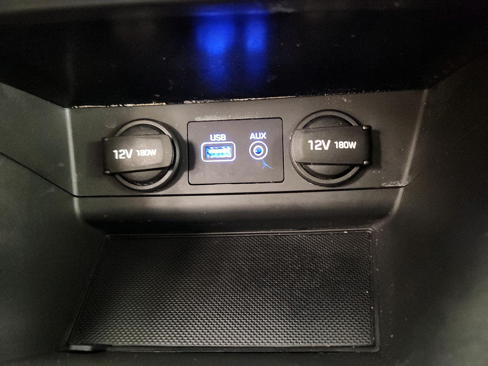 Thumbnail: 2016 Hyundai Sonata - 18