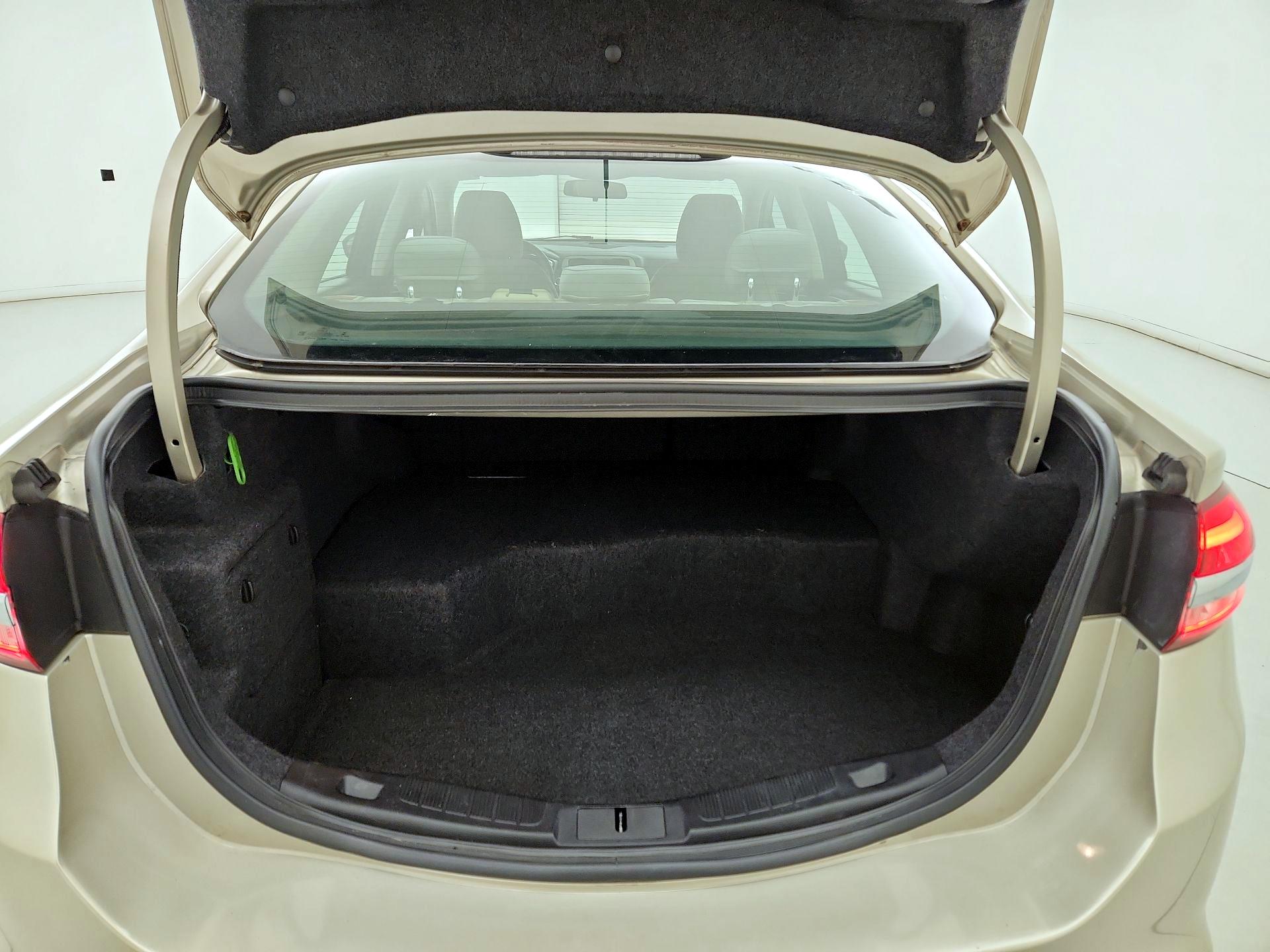 Thumbnail: 2018 Ford Fusion - 20