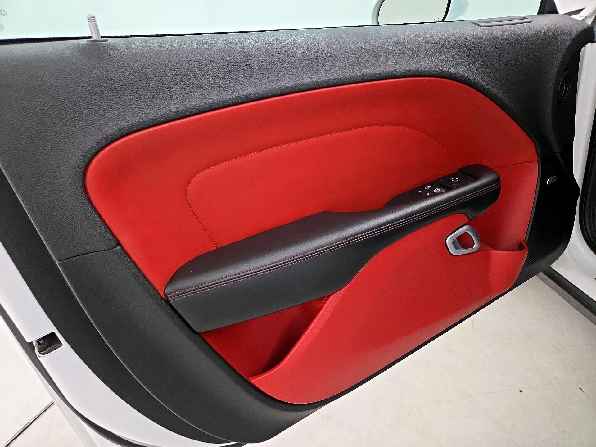 Thumbnail: 2015 Dodge Challenger - 12