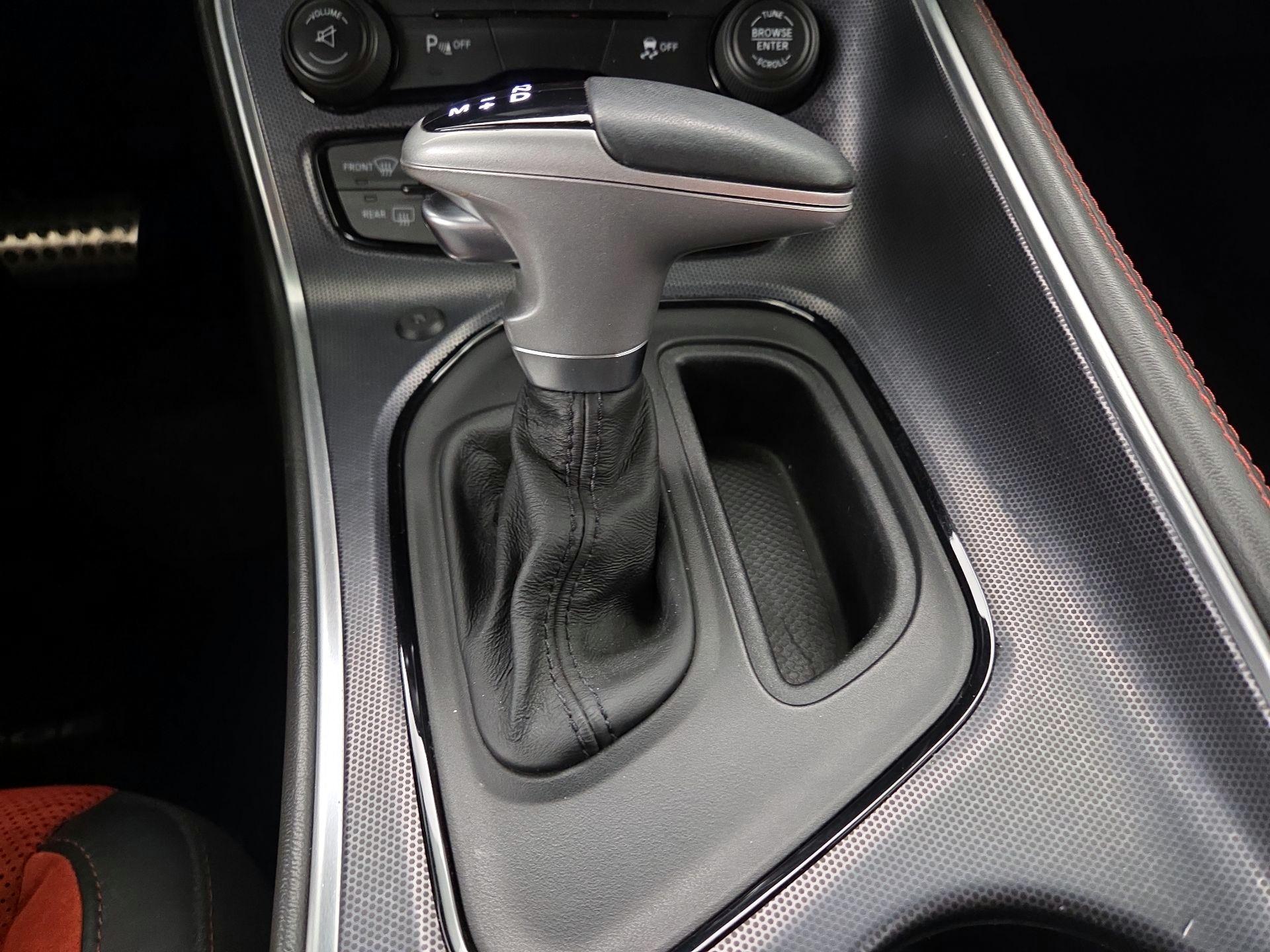 Thumbnail: 2015 Dodge Challenger - 18